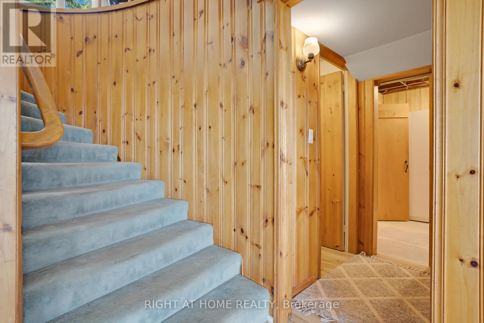 1360 Lakeshore Road W, Oakville, Ontario  L6L 1G2 - Photo 29 - W12739312