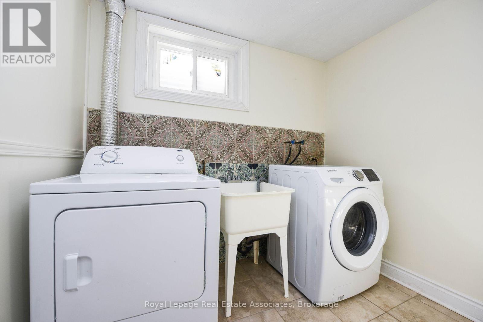 B - 90 Professor's Lake Parkway, Brampton, Ontario  L6S 3V2 - Photo 20 - W12739318