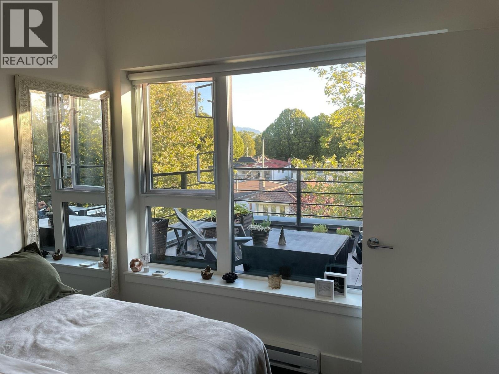 405 2666 Duke Street, Vancouver, British Columbia  V5R 4S9 - Photo 9 - R3084042