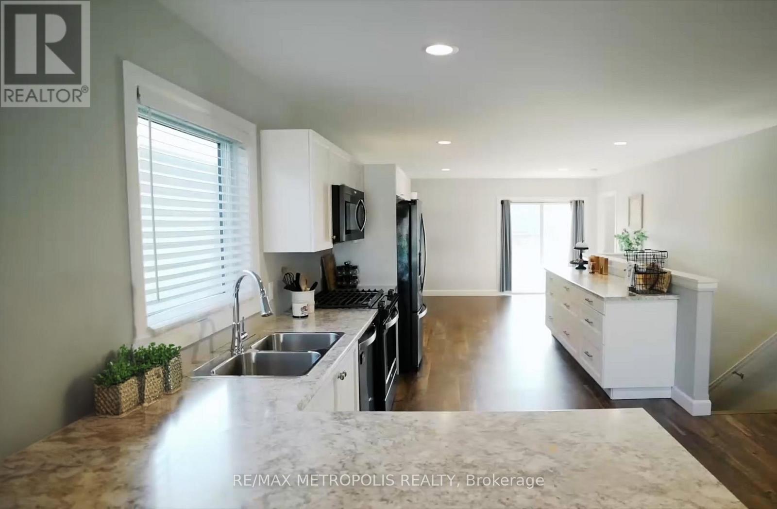 89 Moonstone Crescent, Chatham-Kent, Ontario  N7M 0S2 - Photo 6 - X12739238