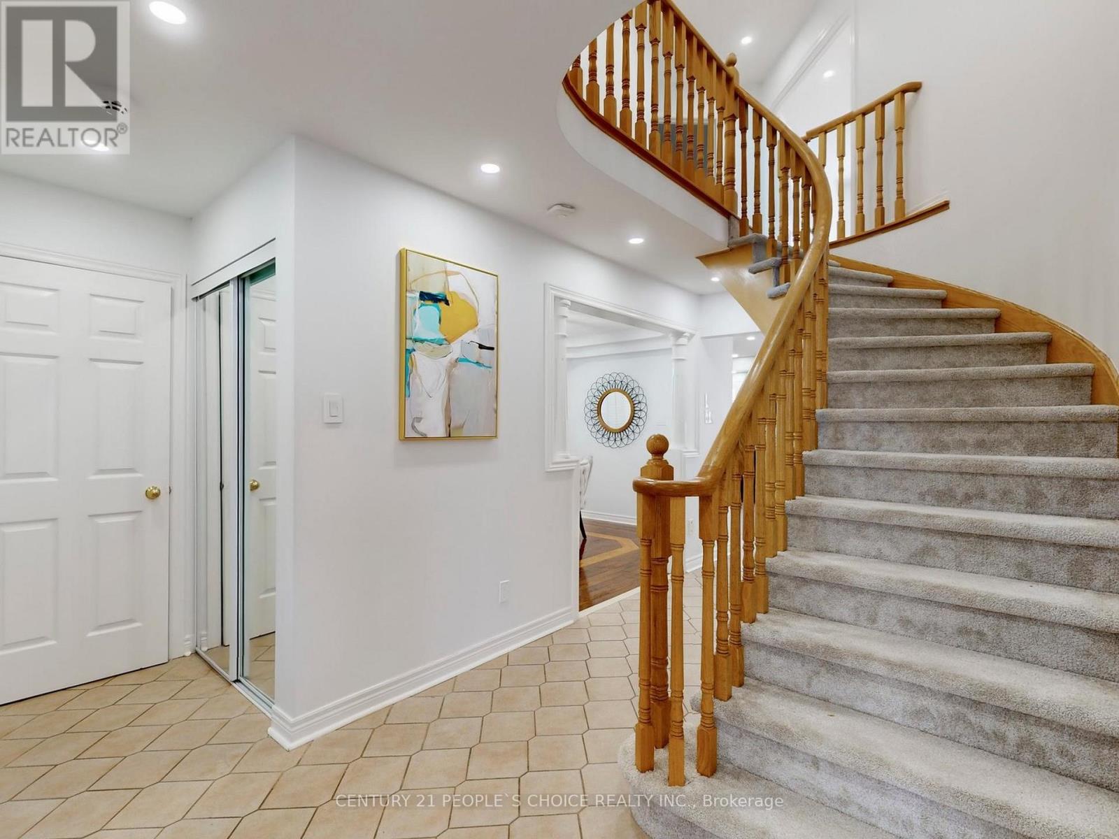 5686 Whitehorn Avenue, Mississauga, Ontario  L5V 2A9 - Photo 25 - W12738240