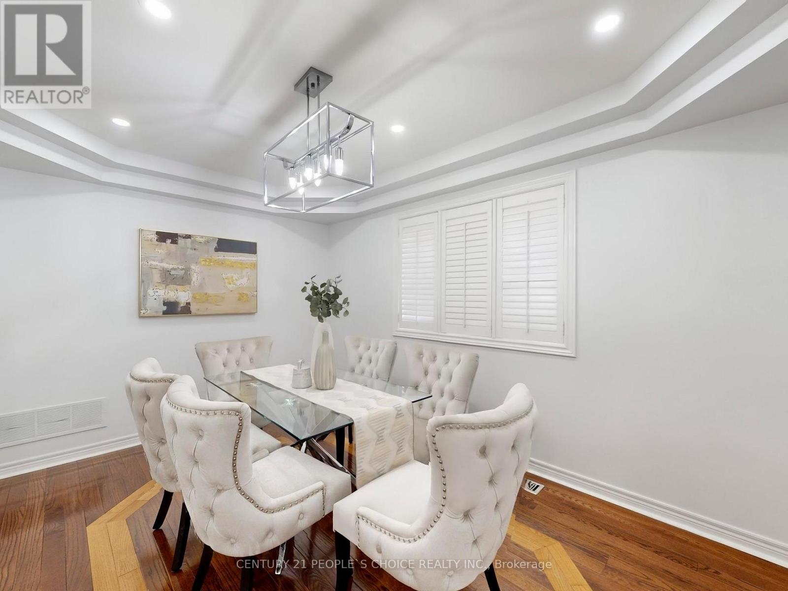 5686 Whitehorn Avenue, Mississauga, Ontario  L5V 2A9 - Photo 8 - W12738240