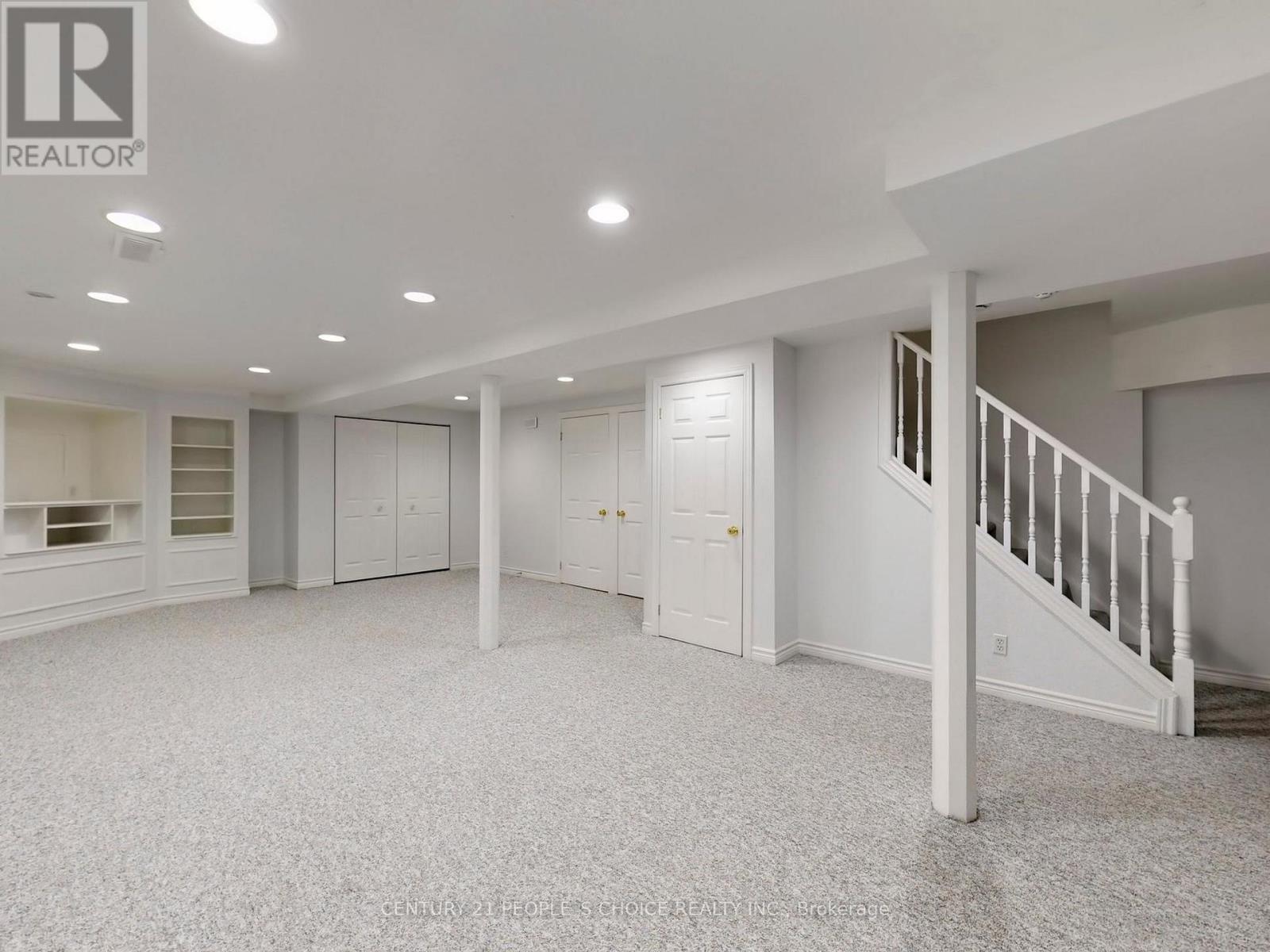 5686 Whitehorn Avenue, Mississauga, Ontario  L5V 2A9 - Photo 41 - W12738240