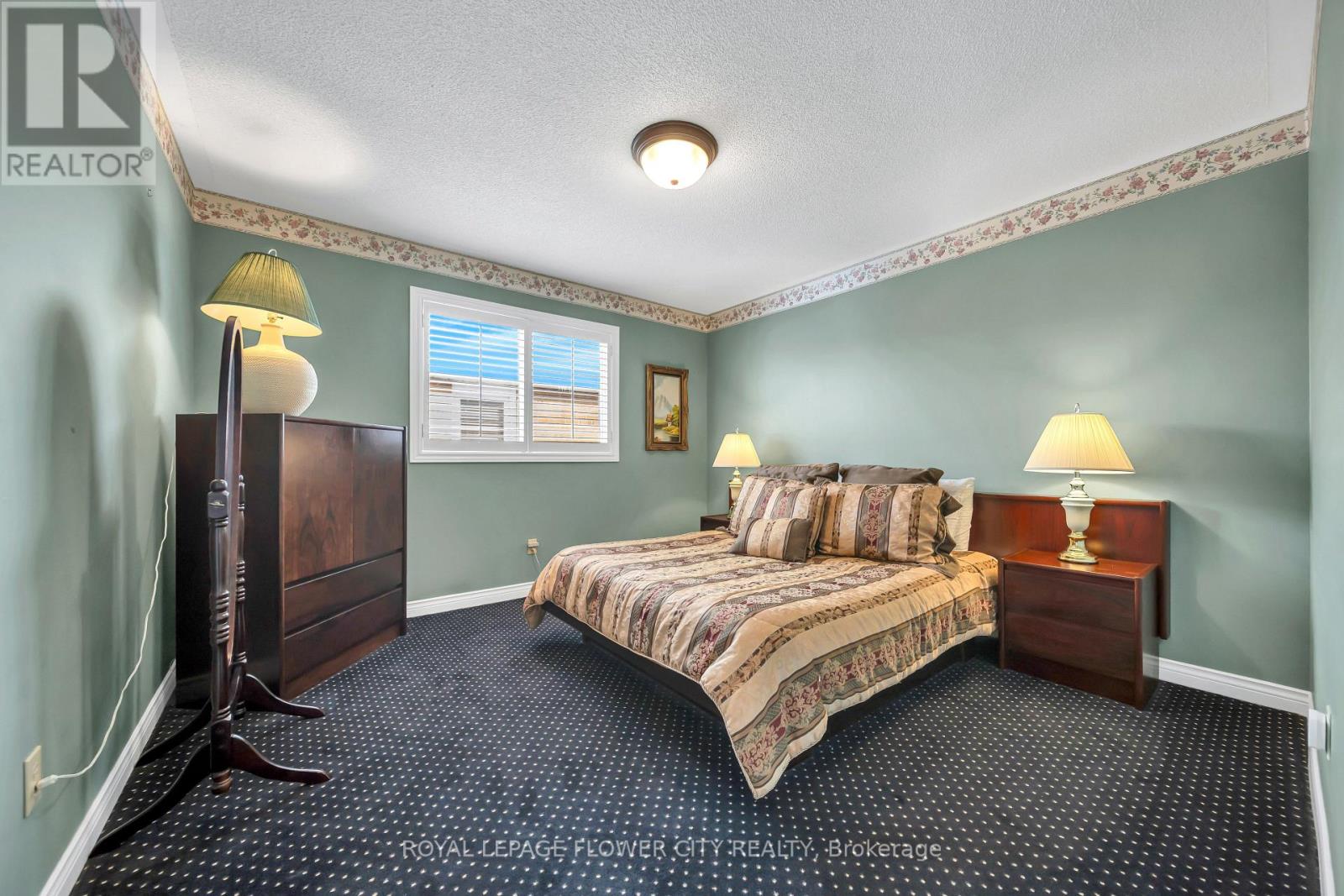 1340 Whitewater Lane, Mississauga, Ontario  L5V 1L8 - Photo 33 - W12737702