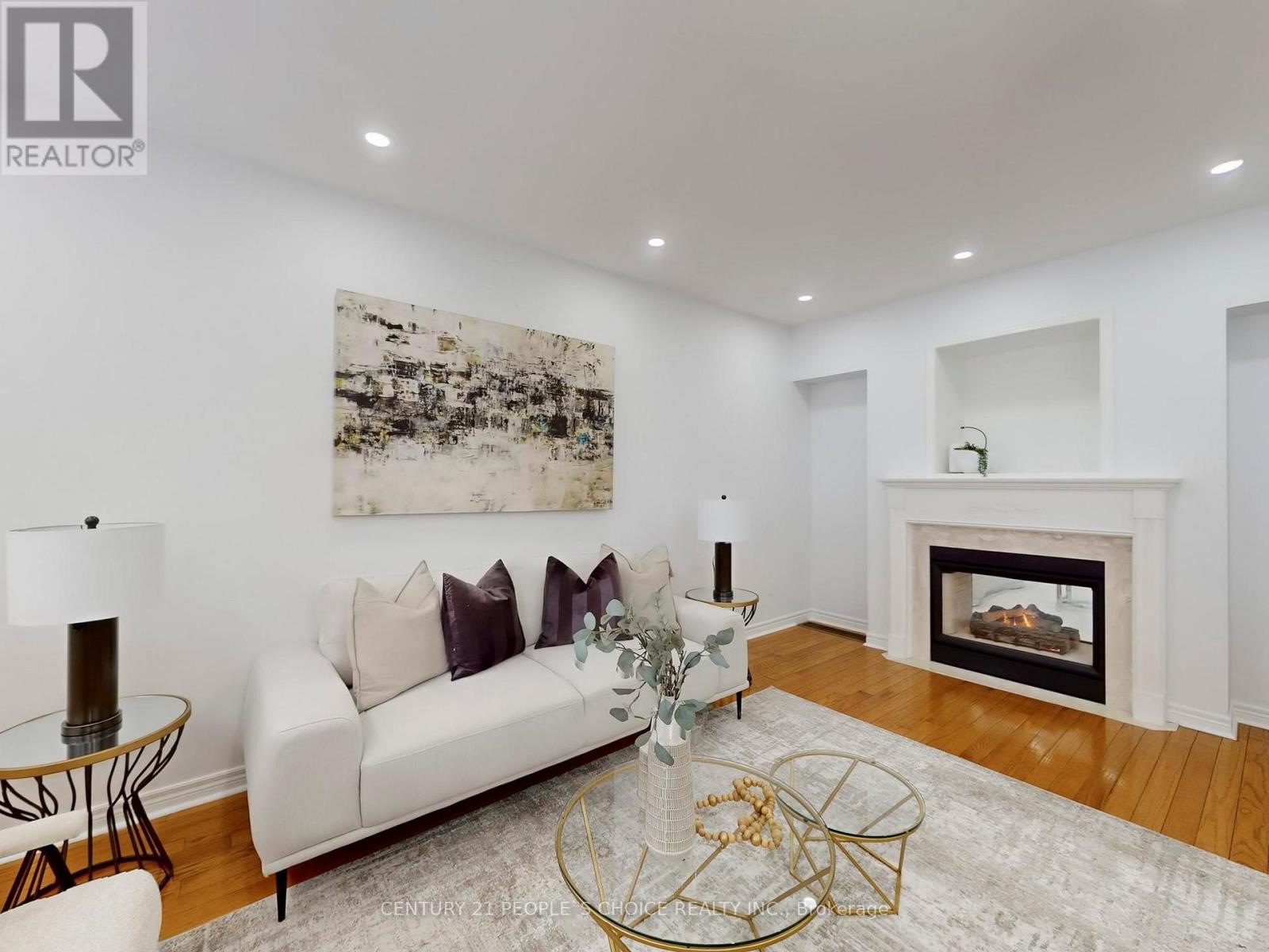 5686 Whitehorn Avenue, Mississauga, Ontario  L5V 2A9 - Photo 12 - W12738240