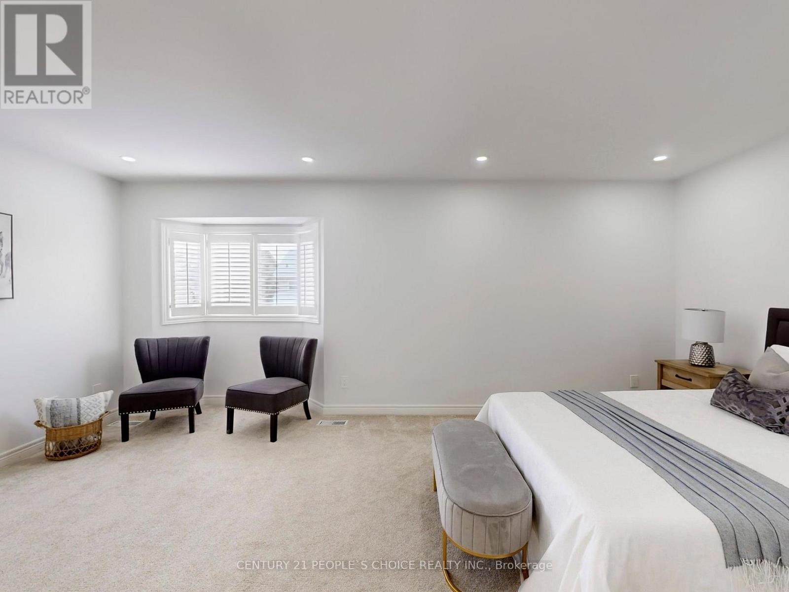 5686 Whitehorn Avenue, Mississauga, Ontario  L5V 2A9 - Photo 33 - W12738240