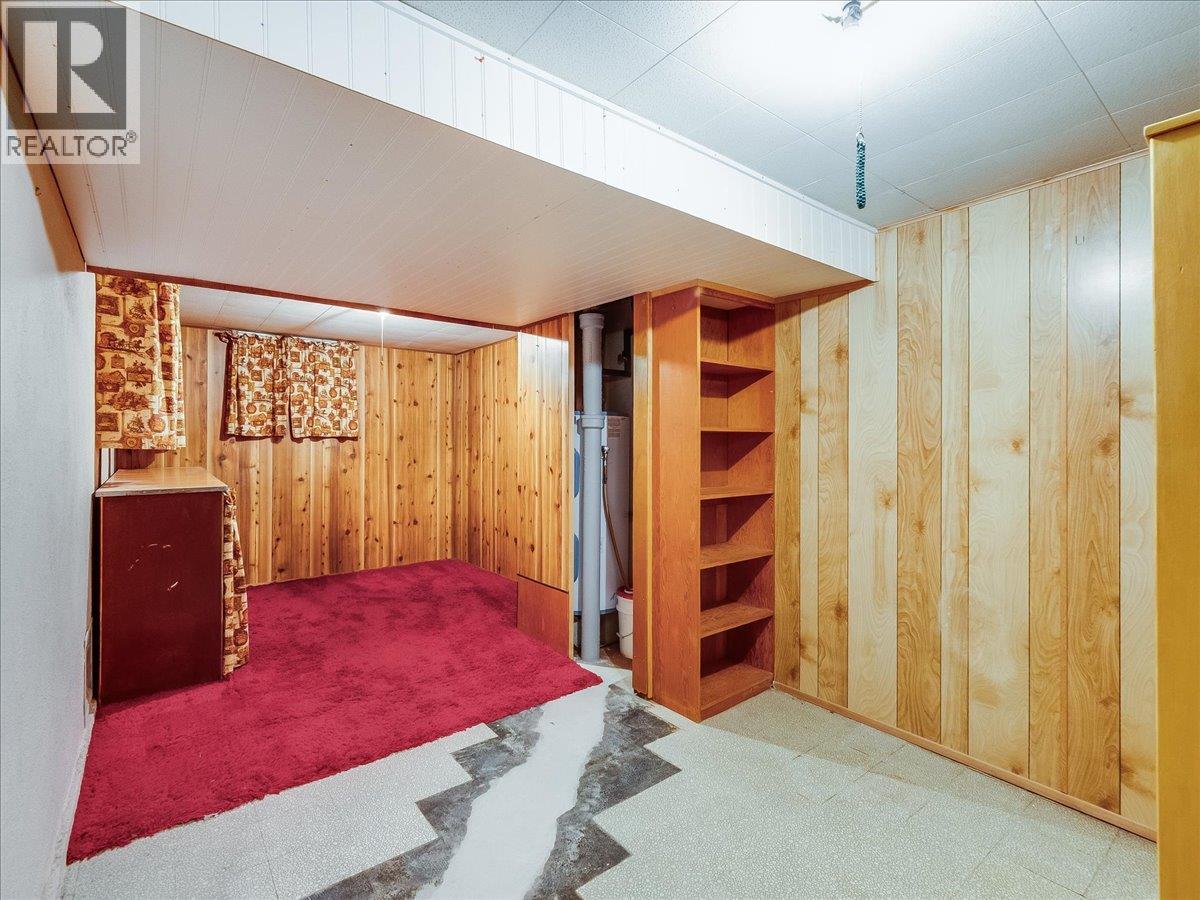 3201 Highway Drive, Trail, British Columbia  V1R 2T5 - Photo 20 - 10374084