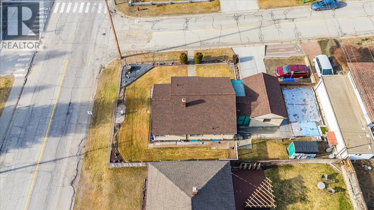 3201 Highway Drive, Trail, British Columbia  V1R 2T5 - Photo 43 - 10374084