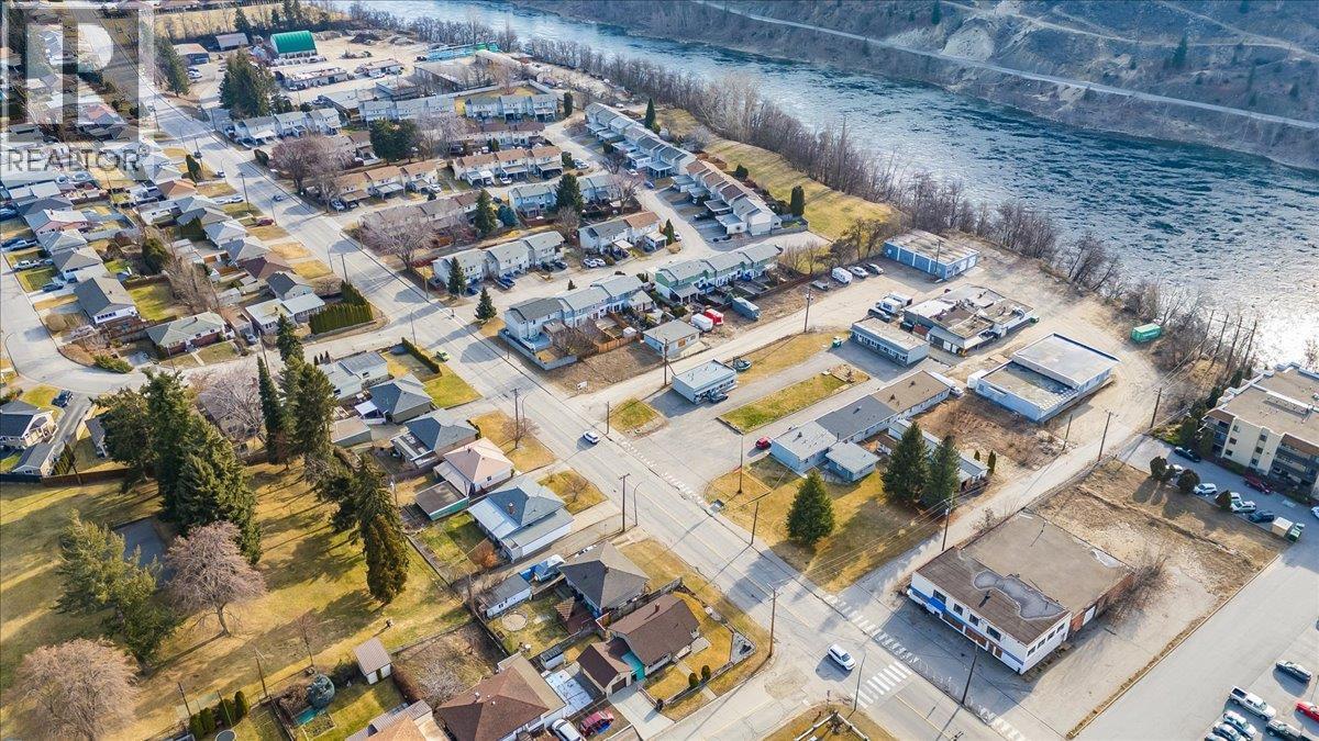 3201 Highway Drive, Trail, British Columbia  V1R 2T5 - Photo 46 - 10374084