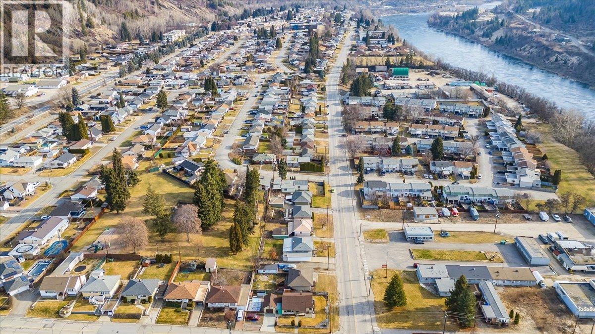 3201 Highway Drive, Trail, British Columbia  V1R 2T5 - Photo 47 - 10374084