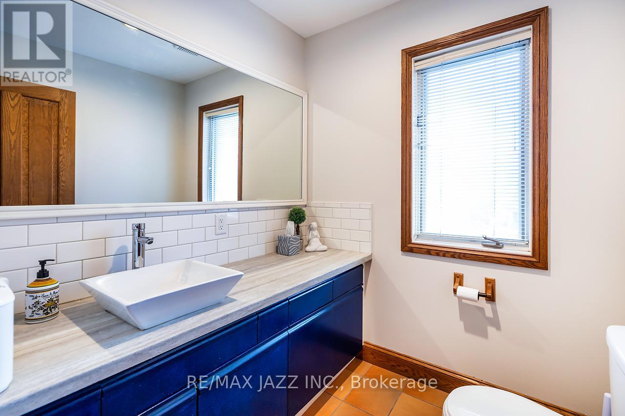 231 King Street E, Oshawa, Ontario  L1H 1C5 - Photo 15 - E12739356