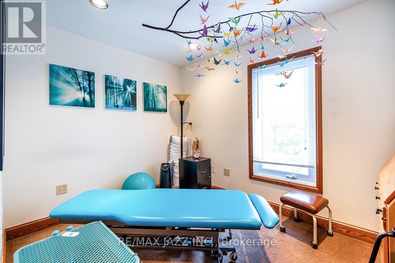 231 King Street E, Oshawa, Ontario  L1H 1C5 - Photo 18 - E12739356