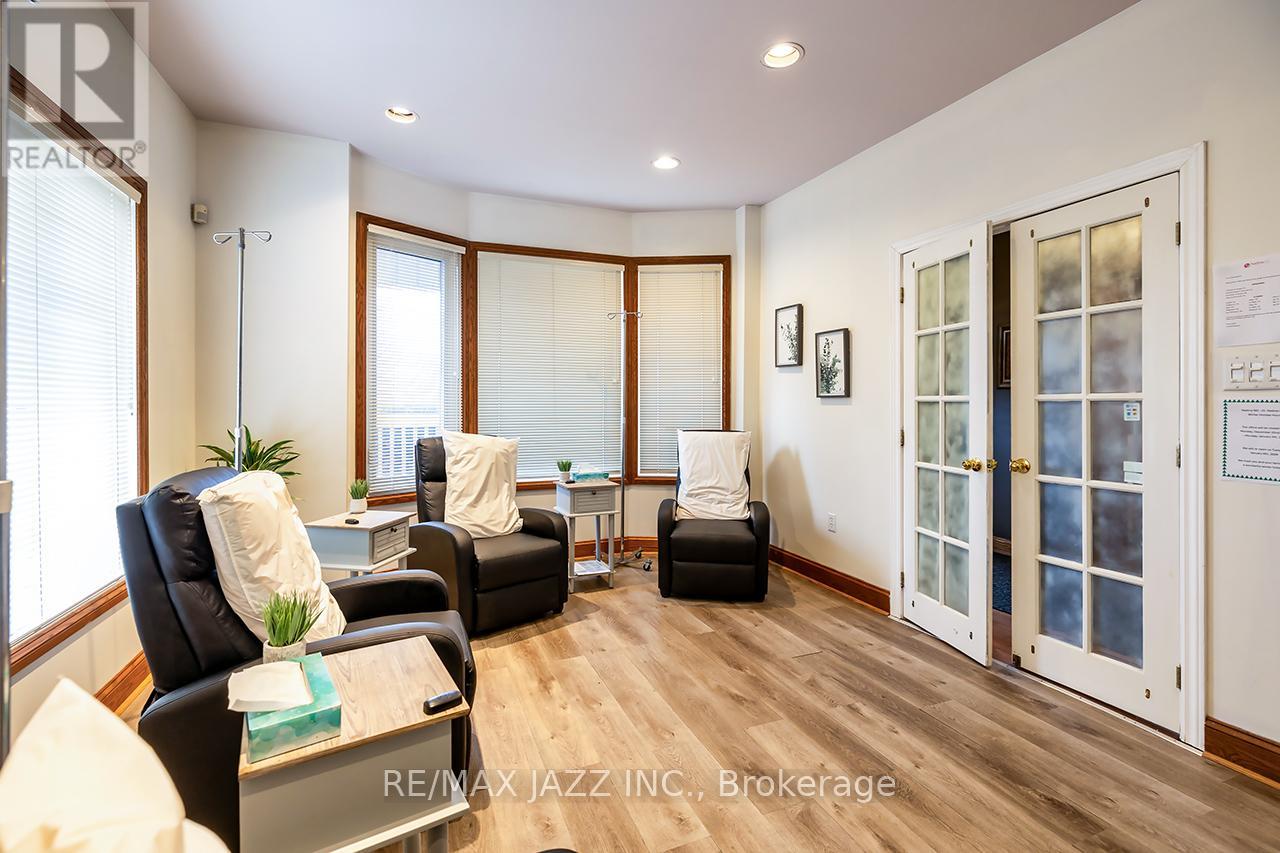 231 King Street E, Oshawa, Ontario  L1H 1C5 - Photo 6 - E12739356