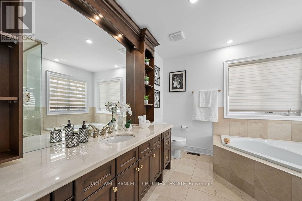 8 Valley Vista Drive, Vaughan (Patterson), Ontario  L6A 0Z2 - Photo 23 - N12739428