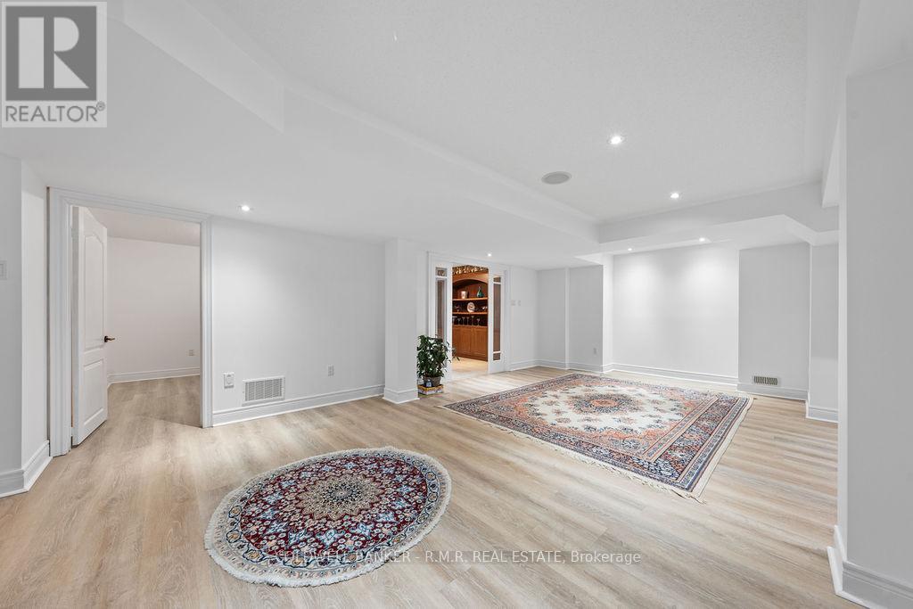 8 Valley Vista Drive, Vaughan (Patterson), Ontario  L6A 0Z2 - Photo 32 - N12739428