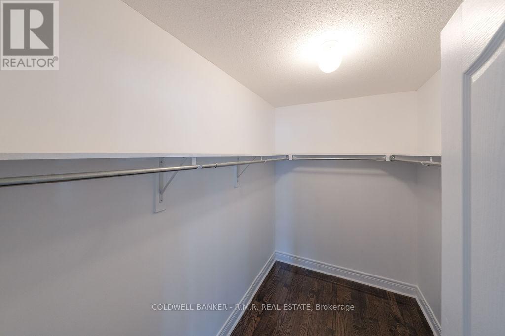 8 Valley Vista Drive, Vaughan (Patterson), Ontario  L6A 0Z2 - Photo 39 - N12739428