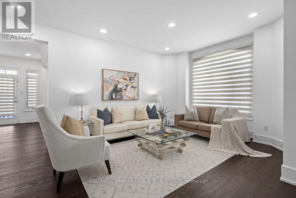 8 Valley Vista Drive, Vaughan (Patterson), Ontario  L6A 0Z2 - Photo 9 - N12739428