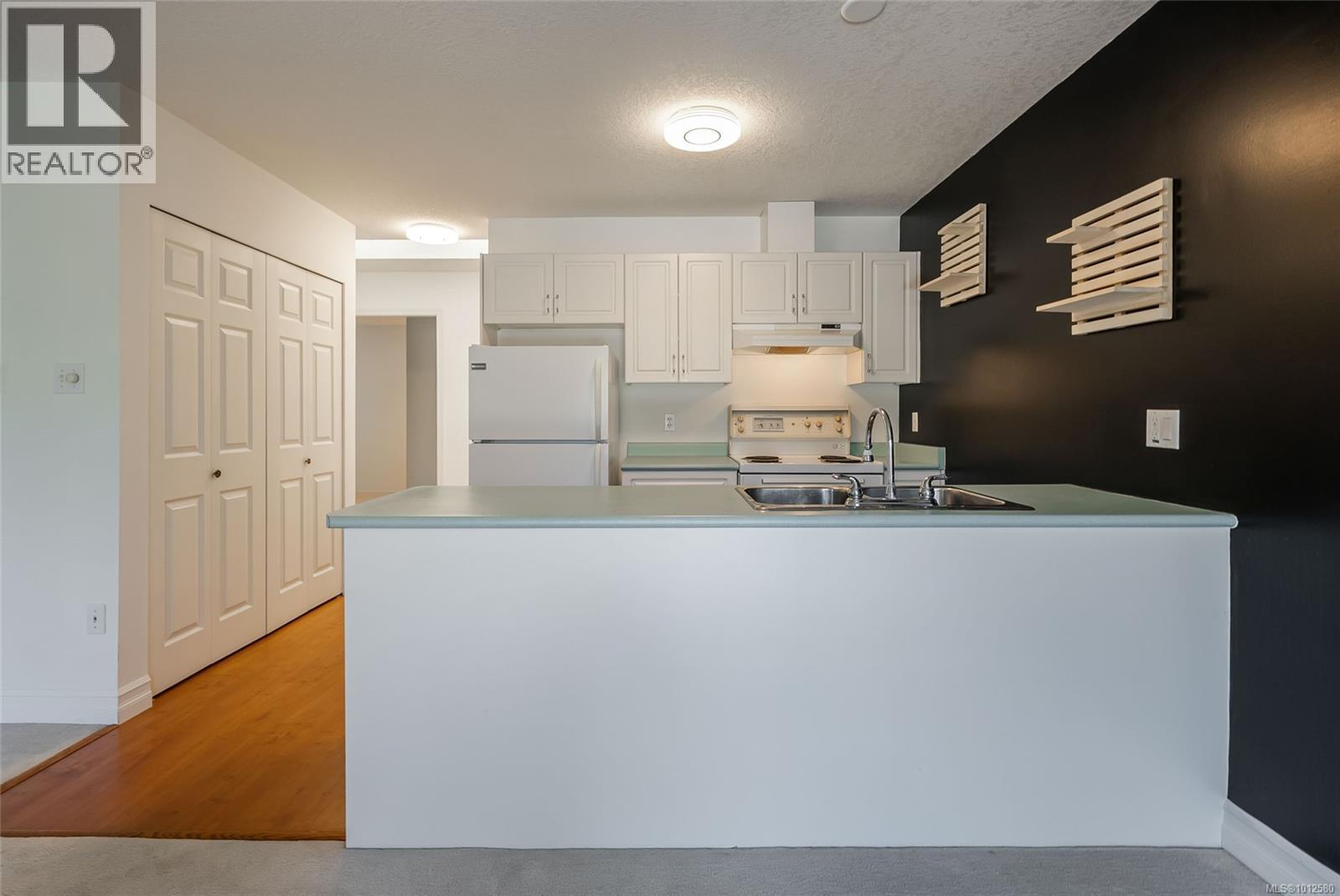 9 141 Sixth Ave, Qualicum Beach, British Columbia  V9K 2J6 - Photo 16 - 1012580