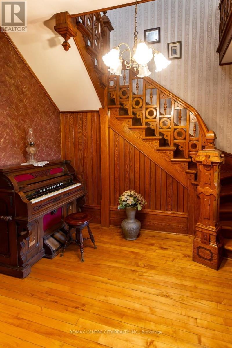 218 Woodstock Street N, East Zorra-Tavistock, Ontario  N0B 2R0 - Photo 10 - X12739422