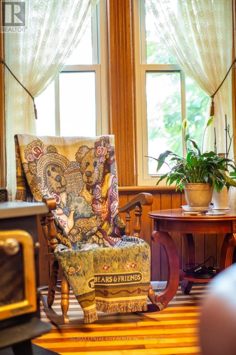 218 Woodstock Street N, East Zorra-Tavistock, Ontario  N0B 2R0 - Photo 20 - X12739422