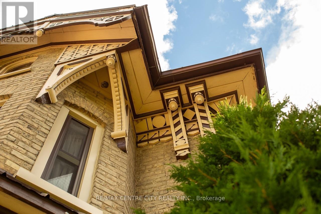 218 Woodstock Street N, East Zorra-Tavistock, Ontario  N0B 2R0 - Photo 4 - X12739422