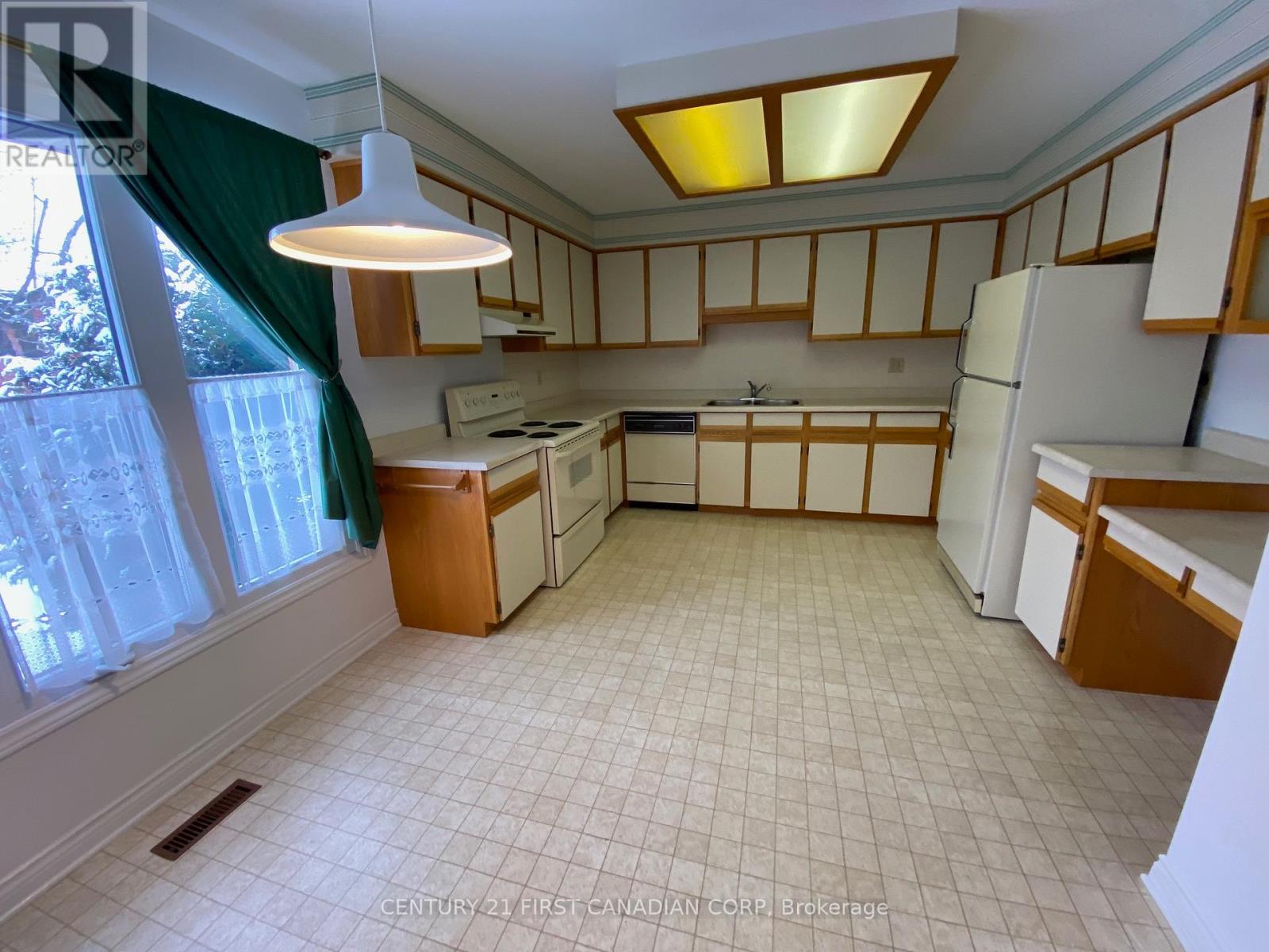 2 - 55 Fiddlers Green Road, London North, Ontario  N6H 4T8 - Photo 14 - X12739468