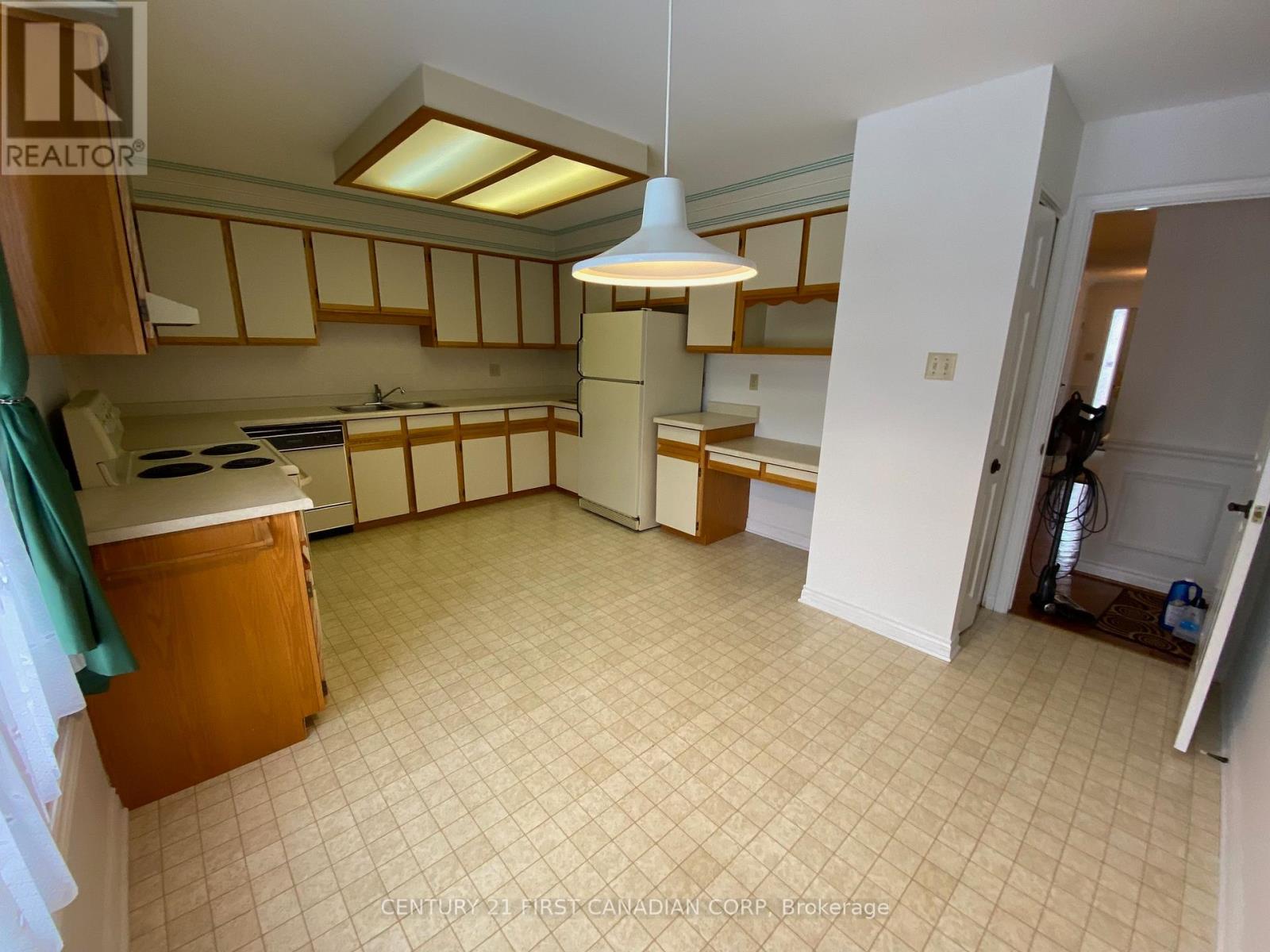 2 - 55 Fiddlers Green Road, London North, Ontario  N6H 4T8 - Photo 15 - X12739468