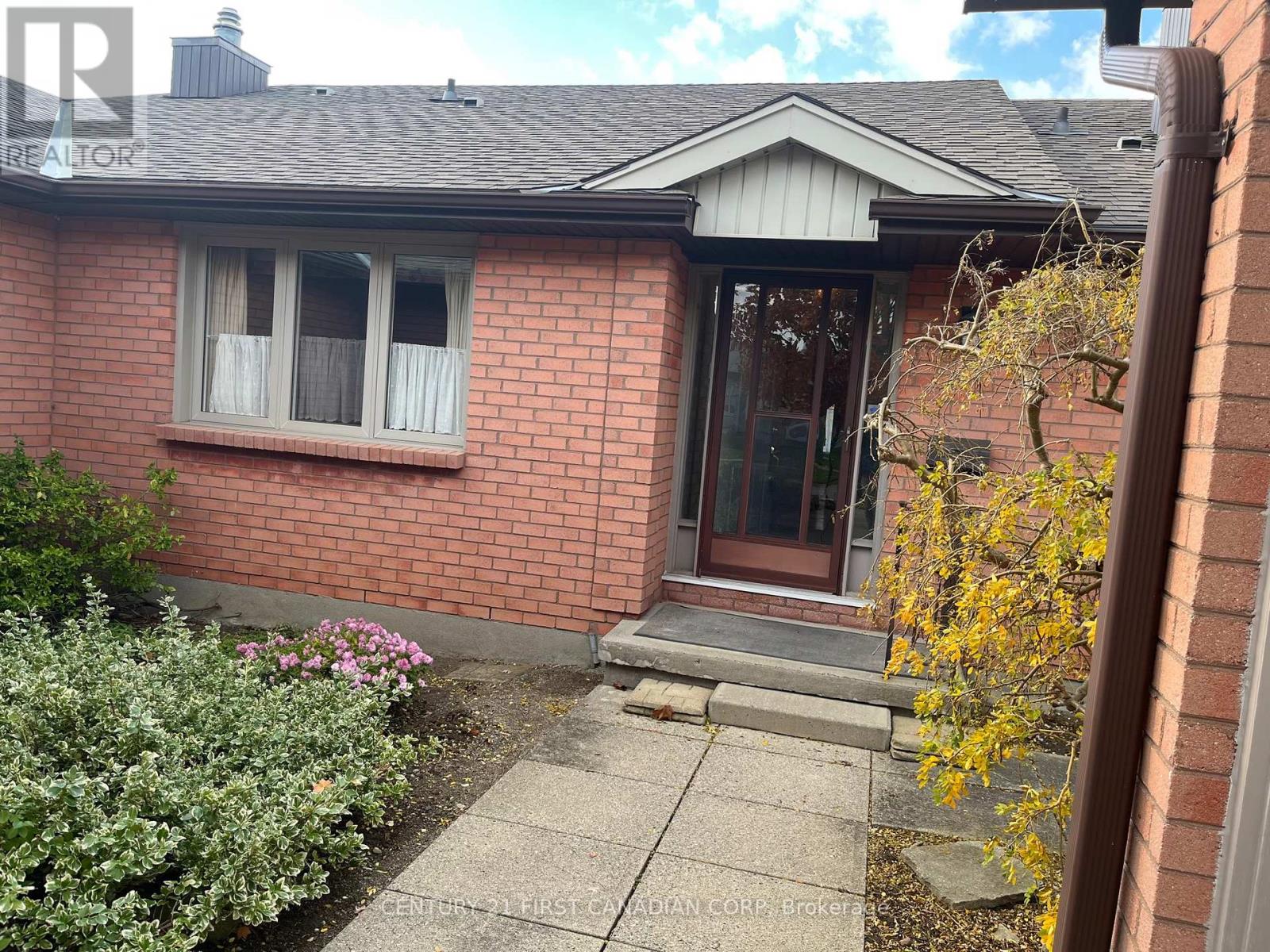 2 - 55 Fiddlers Green Road, London North, Ontario  N6H 4T8 - Photo 2 - X12739468