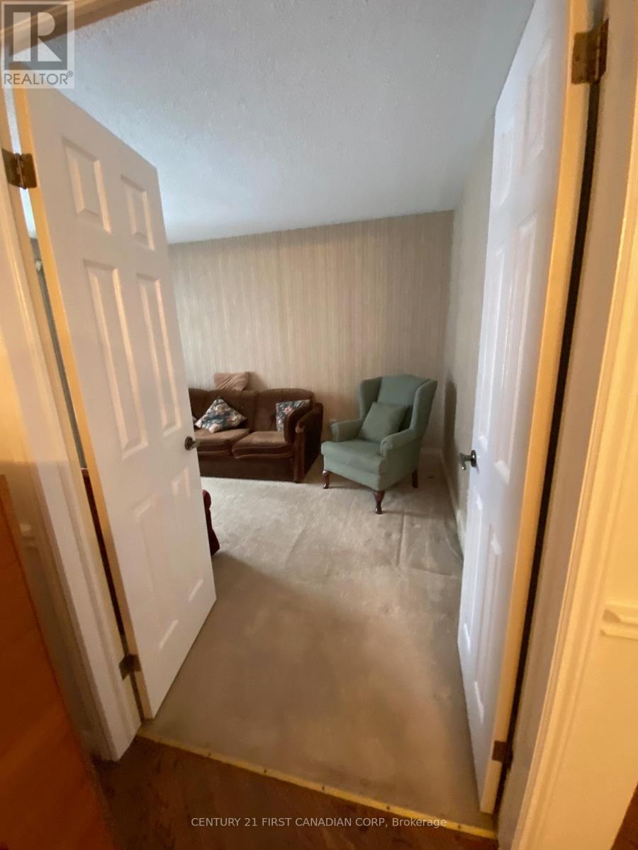 2 - 55 Fiddlers Green Road, London North, Ontario  N6H 4T8 - Photo 21 - X12739468