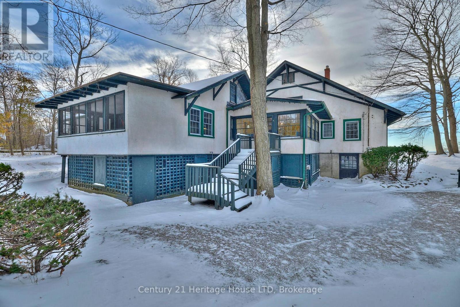 1033 Firelane 1 Road, Port Colborne, Ontario  L3K 5V3 - Photo 1 - X12523836