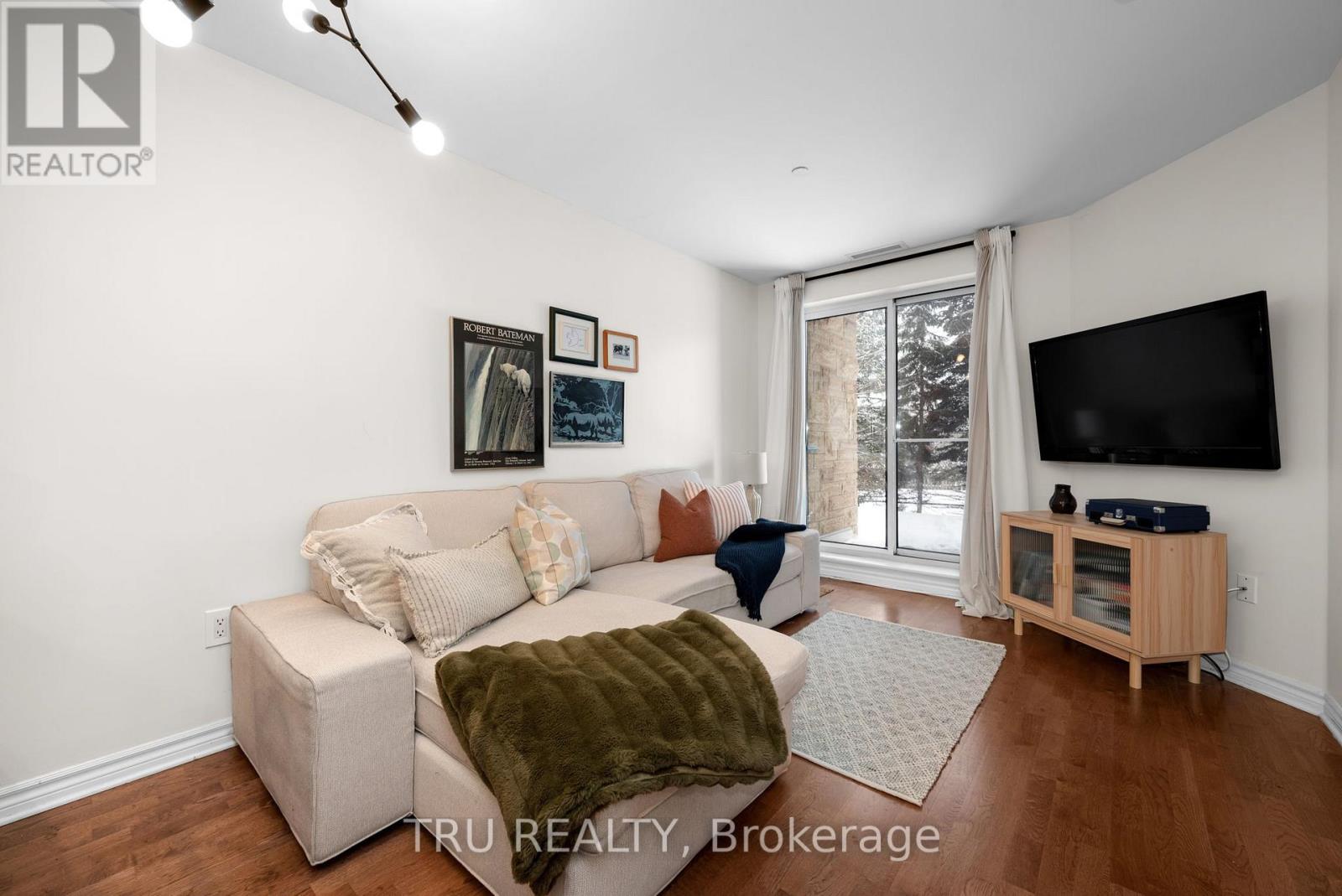 104 - 314 Central Park Drive, Ottawa, Ontario K2C 0R2 - Photo 6 - X12739444