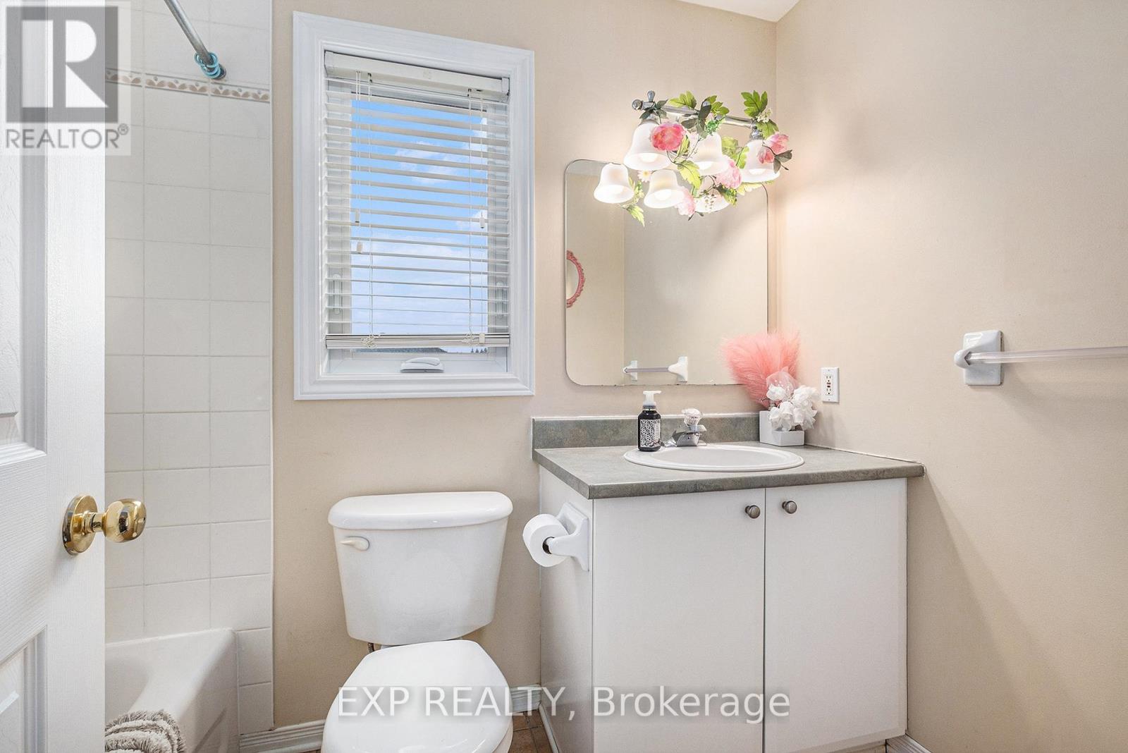 61 Lamadeleine Boulevard, Russell, Ontario  K0A 1W0 - Photo 15 - X12739496