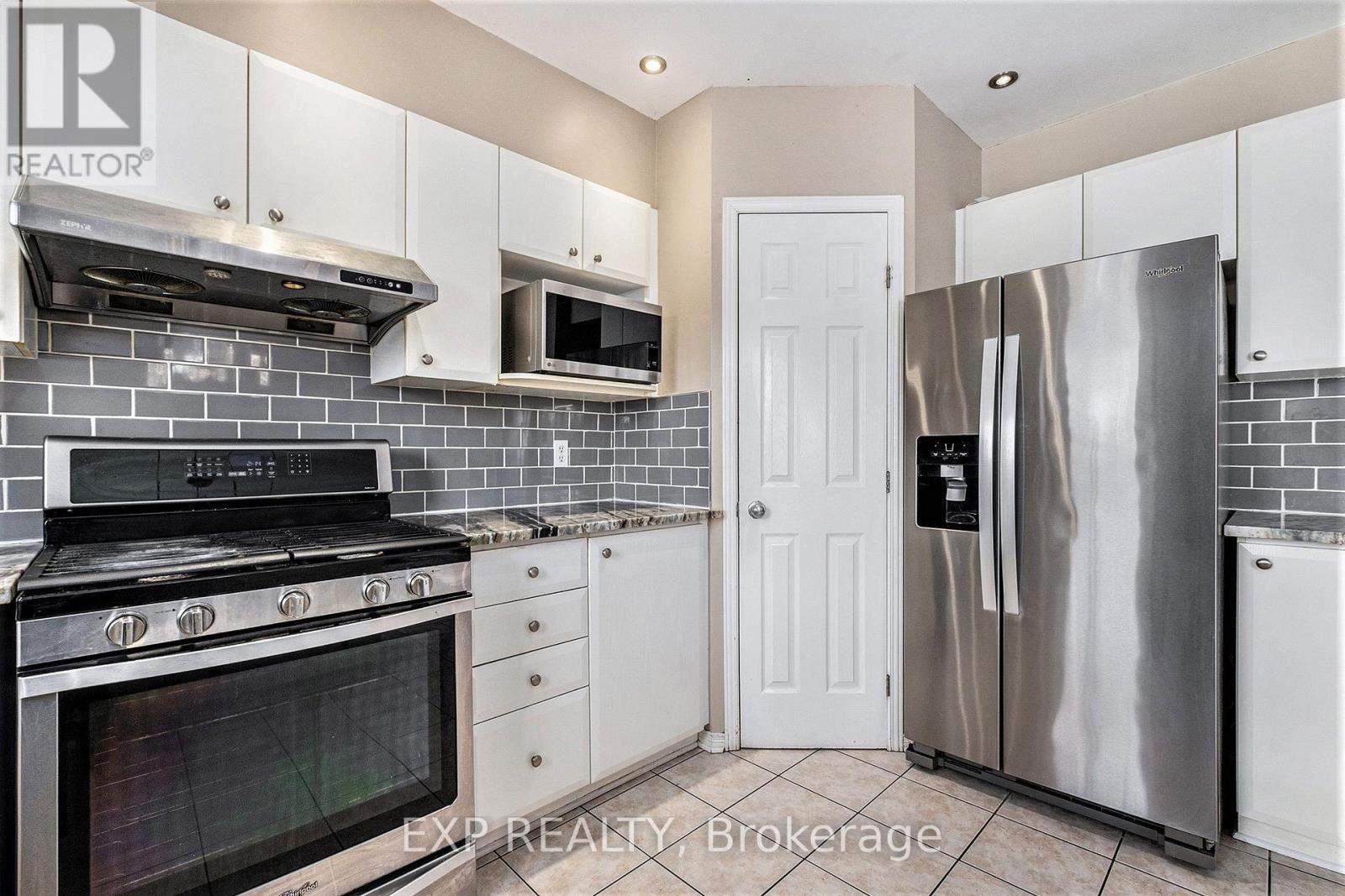 61 Lamadeleine Boulevard, Russell, Ontario  K0A 1W0 - Photo 9 - X12739496