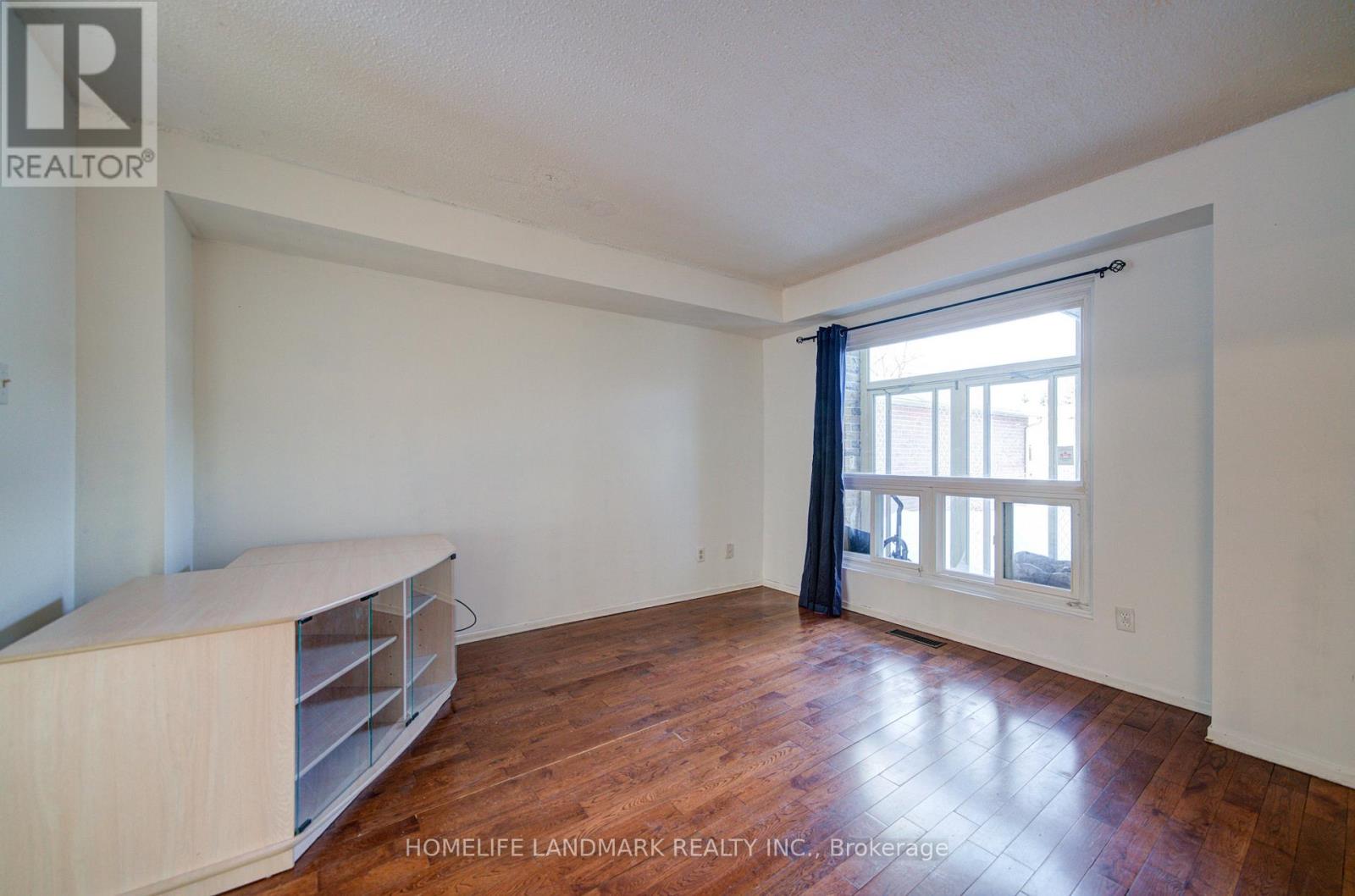 29 Moorehouse Drive, Toronto, Ontario  M1V 2E2 - Photo 6 - E12716066