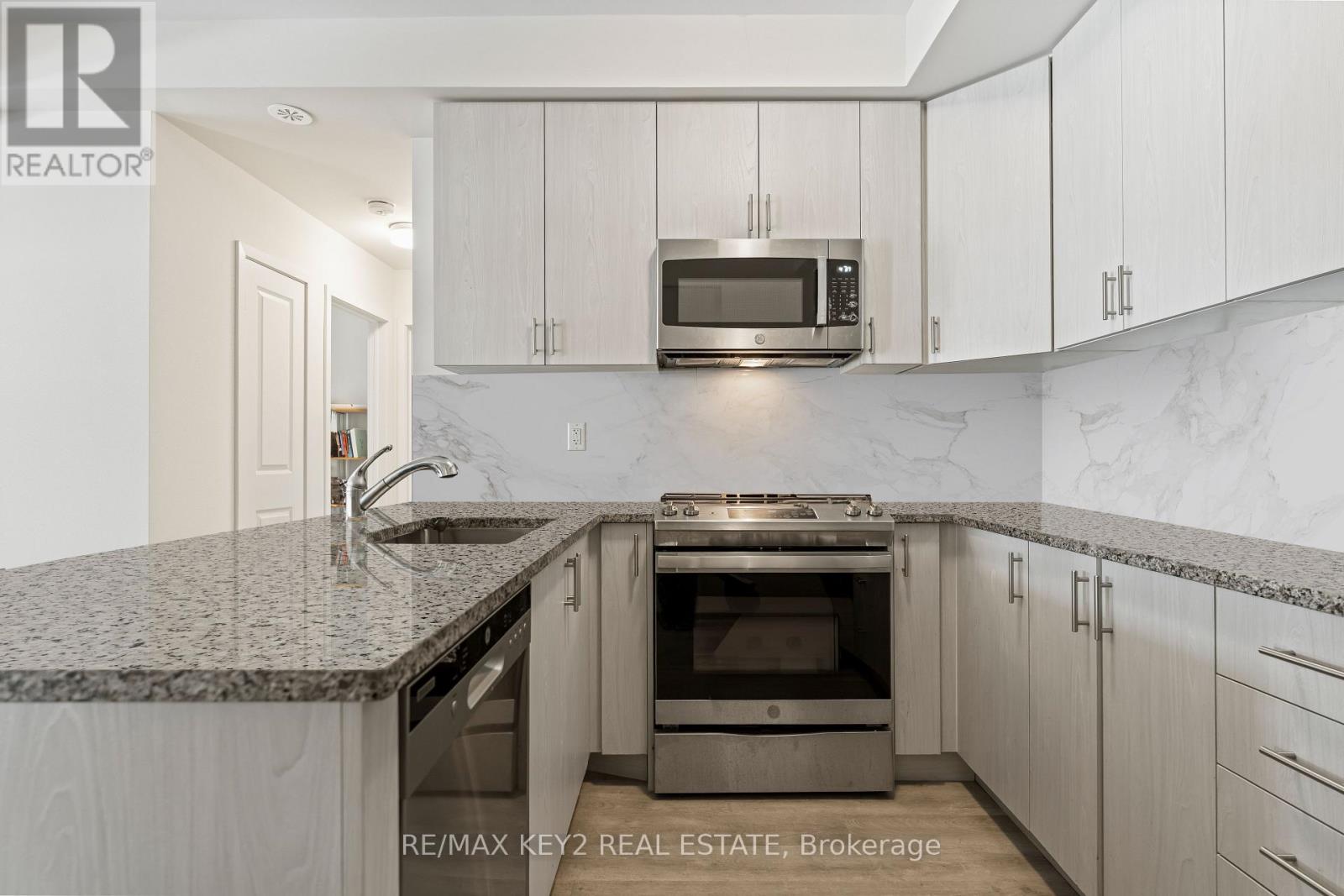 107 - 2550 Castlegate Crossing, Pickering, Ontario  L1X 0H6 - Photo 8 - E12734872