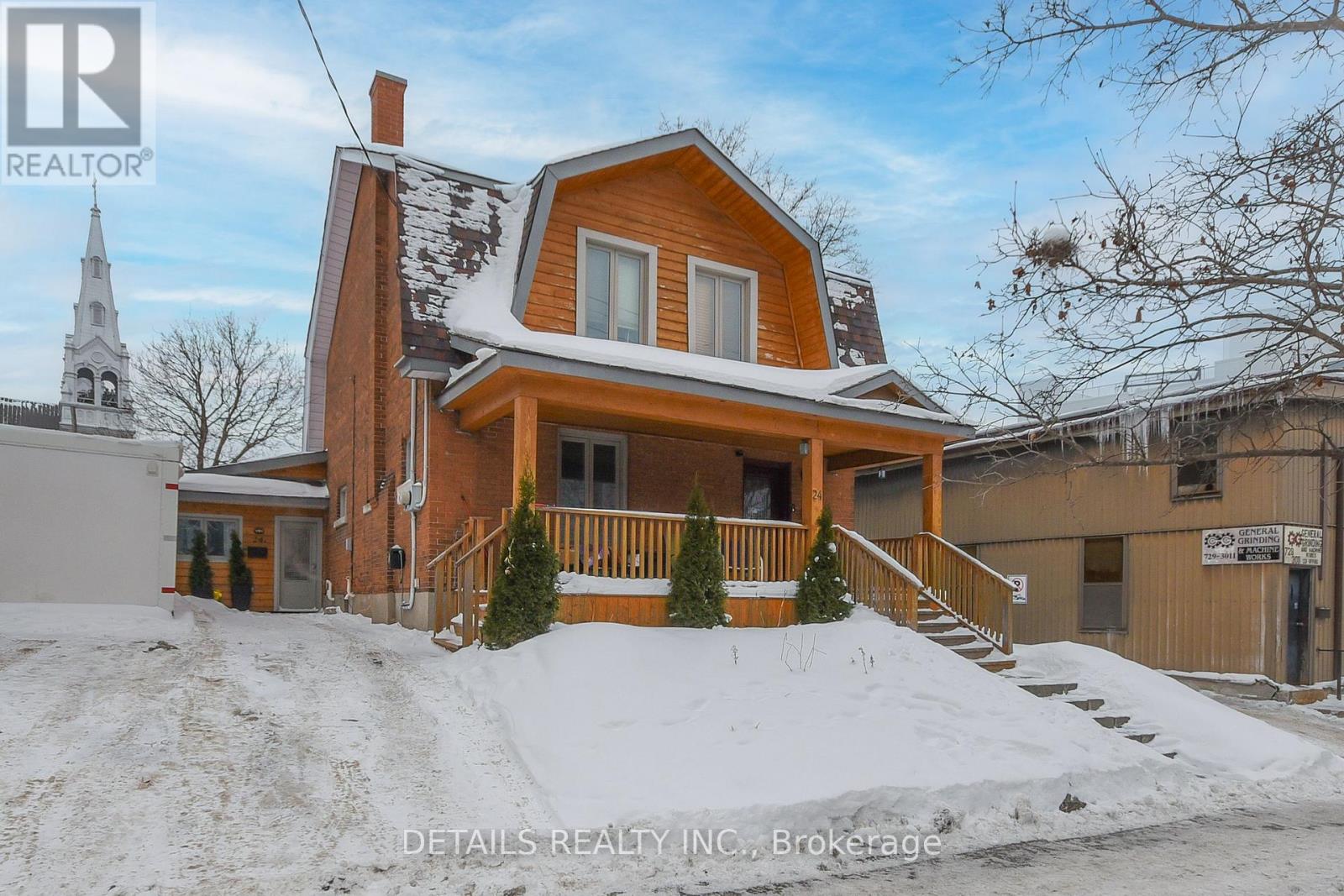 24 Irving Avenue, Ottawa, Ontario  K1Y 1Z4 - Photo 1 - X12739192