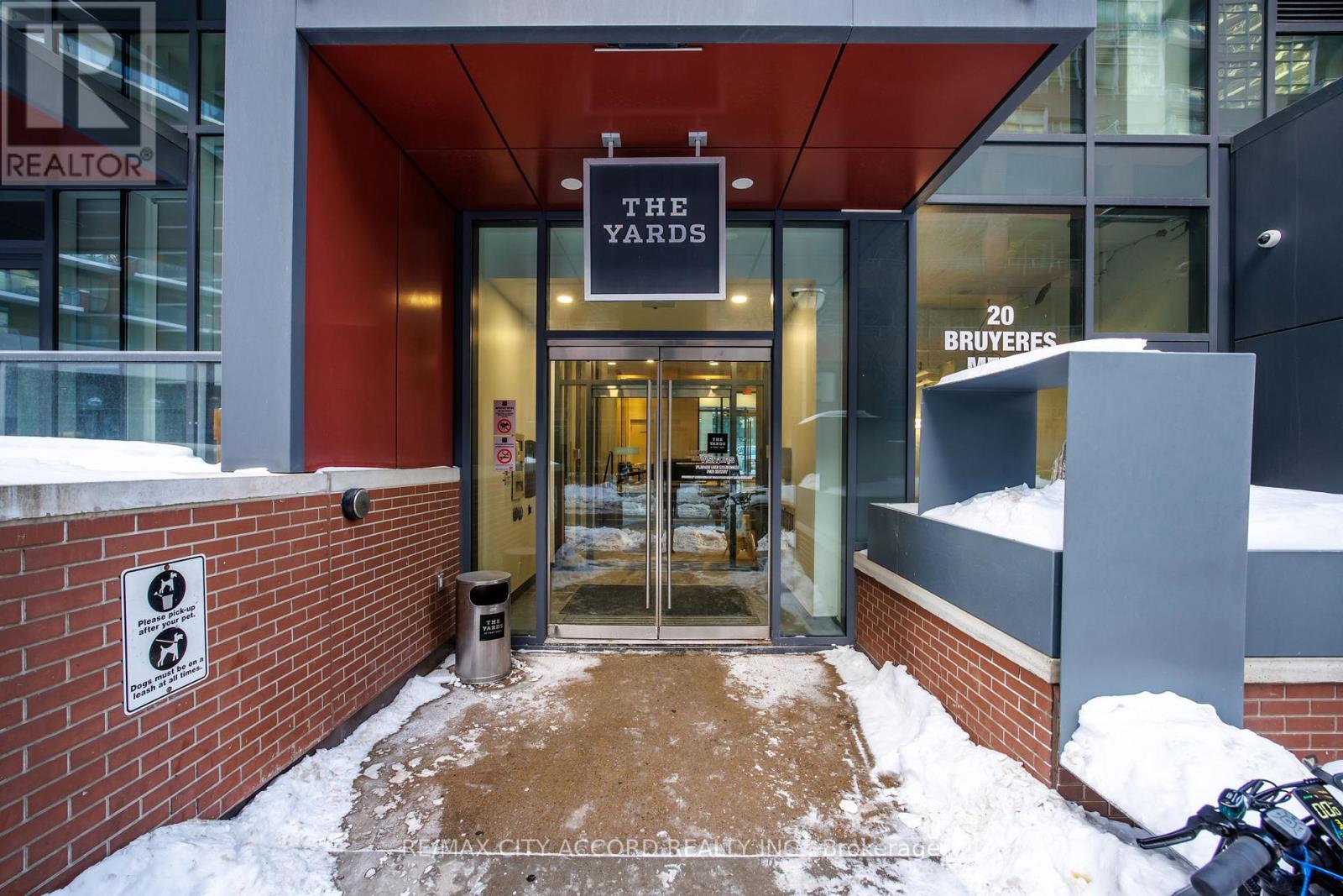 311 - 20 Bruyeres Mews, Toronto, Ontario  M5V 0G8 - Photo 4 - C12739420