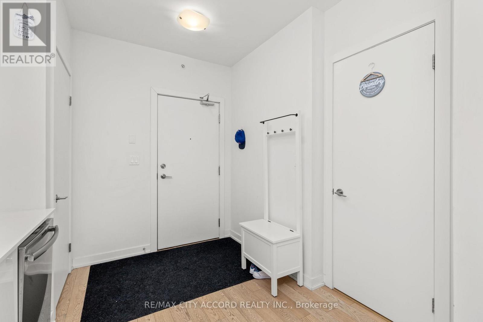 311 - 20 Bruyeres Mews, Toronto, Ontario  M5V 0G8 - Photo 6 - C12739420