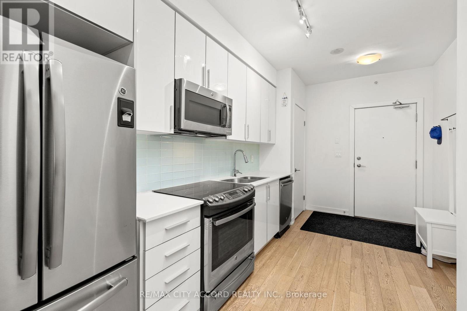 311 - 20 Bruyeres Mews, Toronto, Ontario  M5V 0G8 - Photo 7 - C12739420