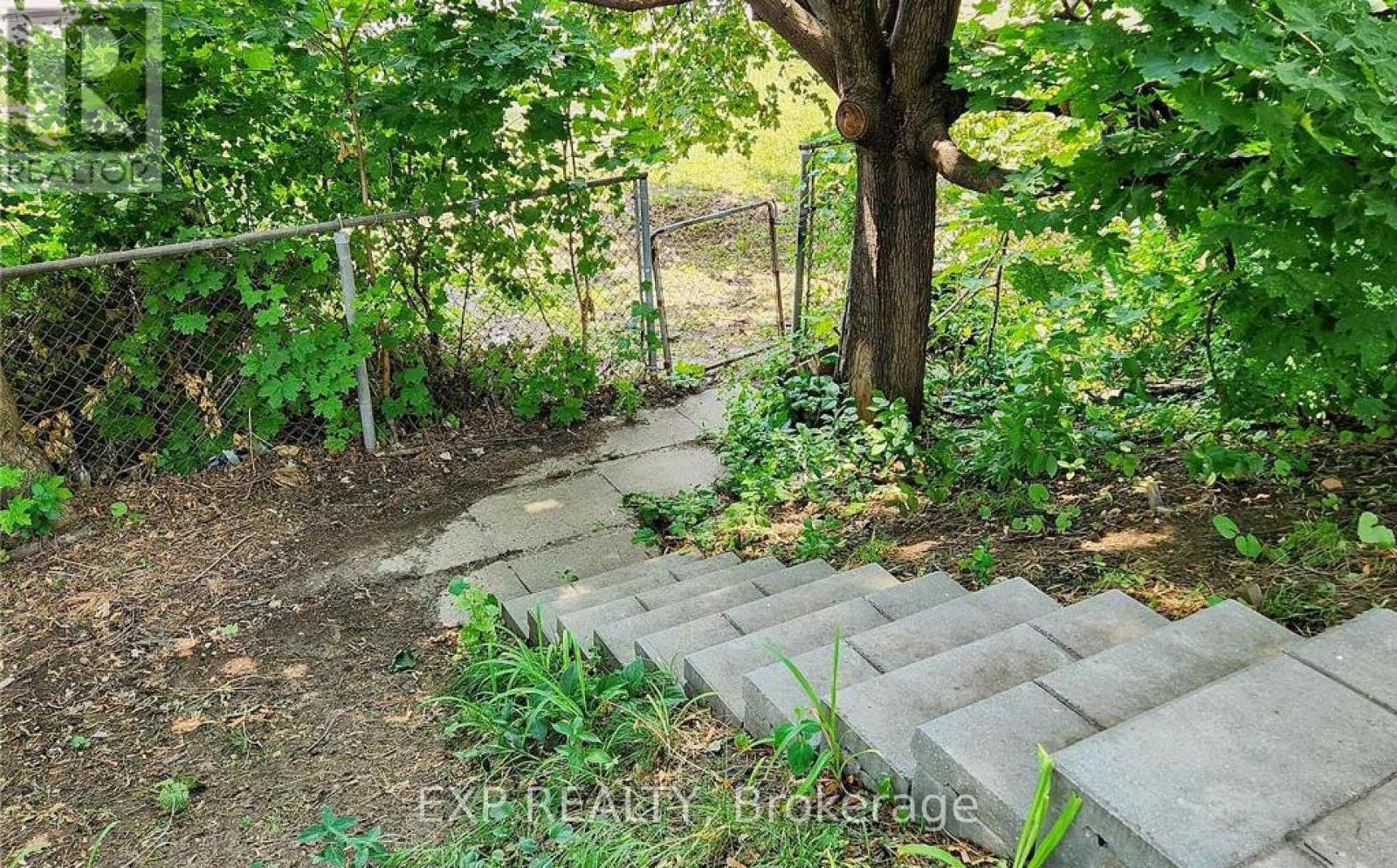 Lower - 100 Micmac Crescent, Toronto, Ontario  M2H 2K2 - Photo 21 - C12739424