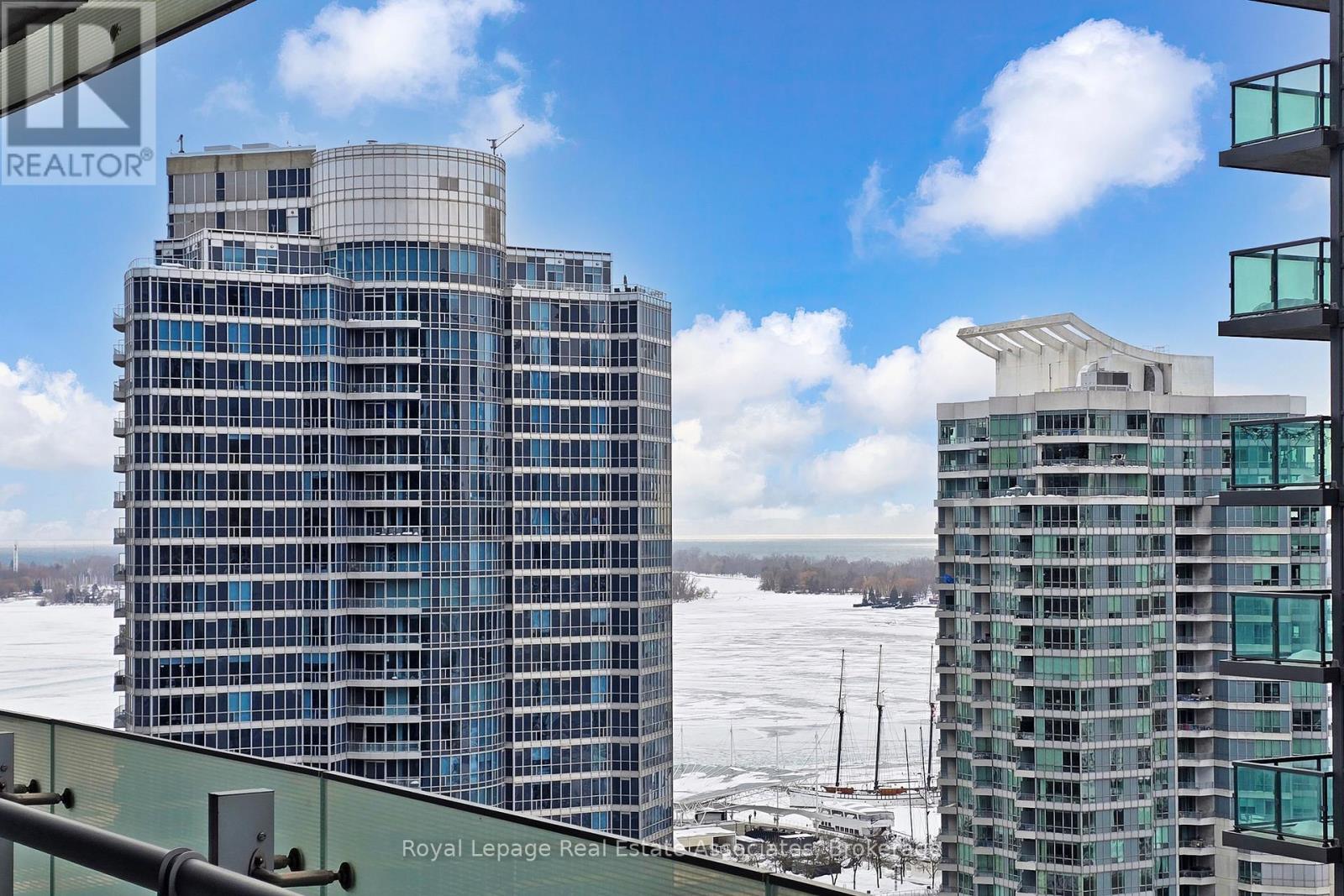 1705 - 12 York Street, Toronto, Ontario  M5J 0A9 - Photo 34 - C12739430