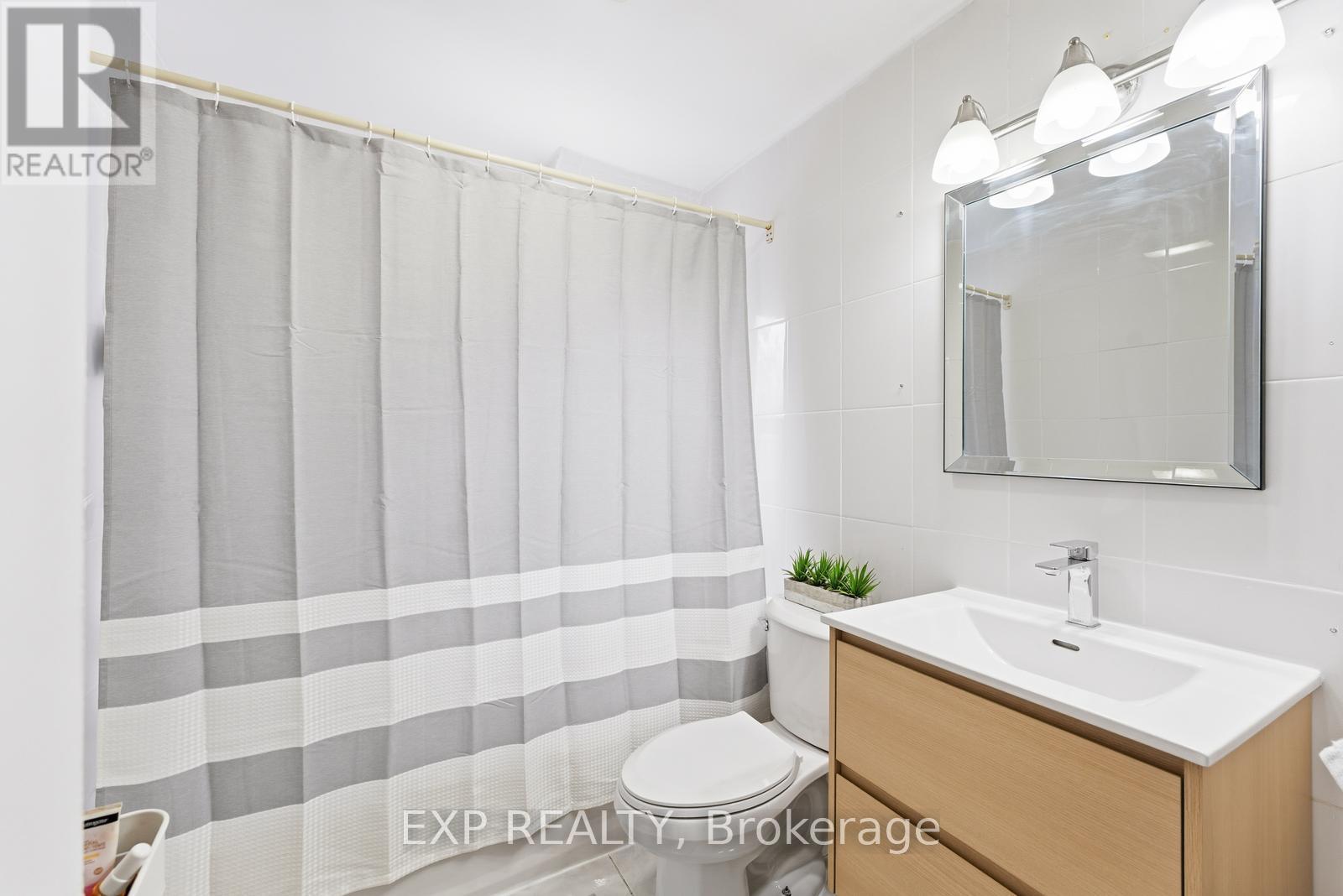 20 Muir Avenue, Toronto, Ontario  M6H 1E8 - Photo 18 - C12739448