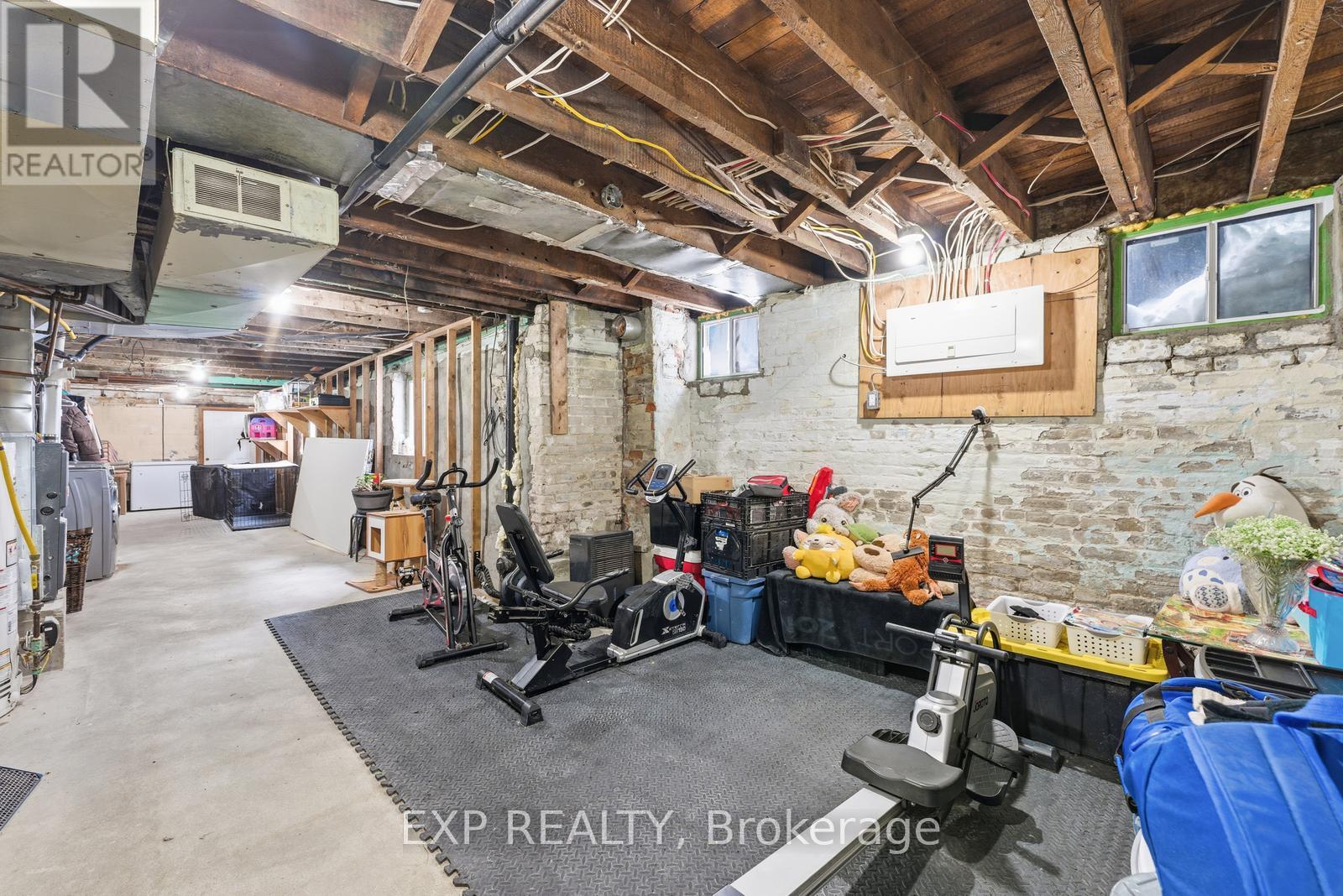 20 Muir Avenue, Toronto, Ontario  M6H 1E8 - Photo 19 - C12739448