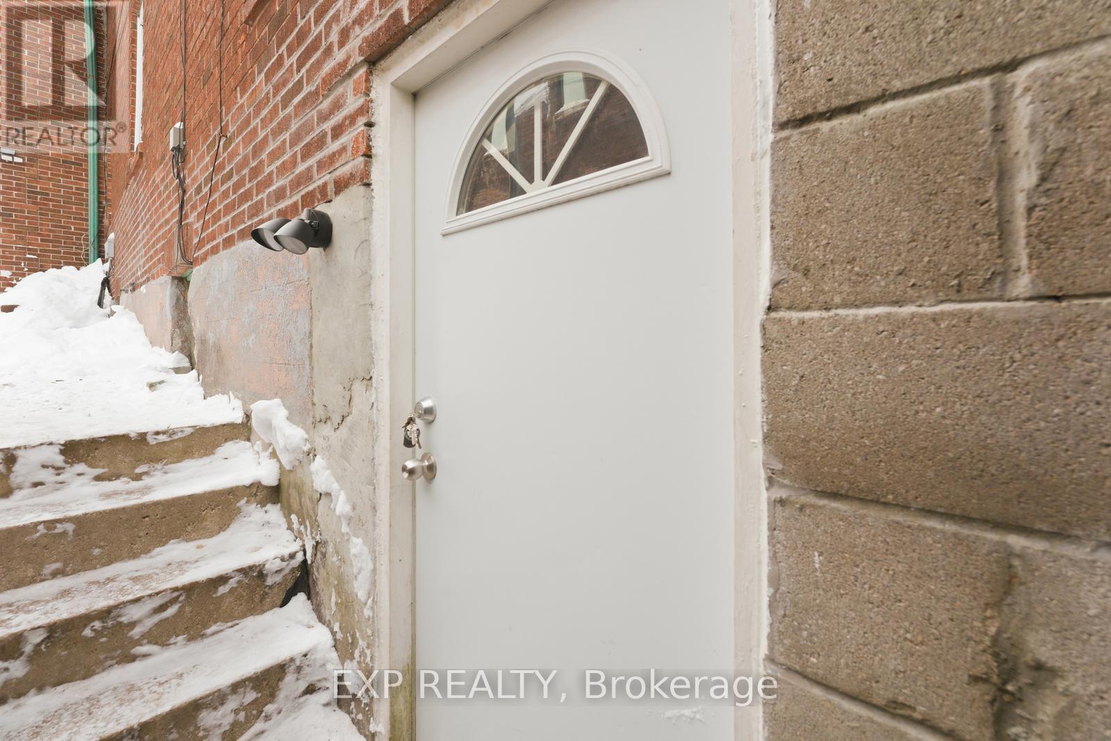 20 Muir Avenue, Toronto, Ontario  M6H 1E8 - Photo 20 - C12739448