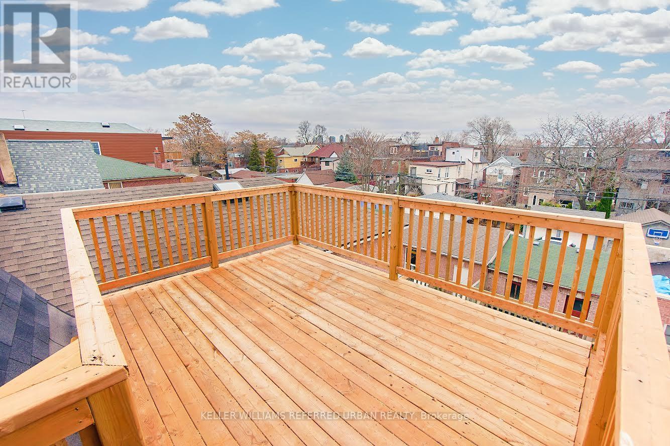 Upper - 911 Dovercourt Road, Toronto, Ontario  M6H 2X6 - Photo 3 - C12739518