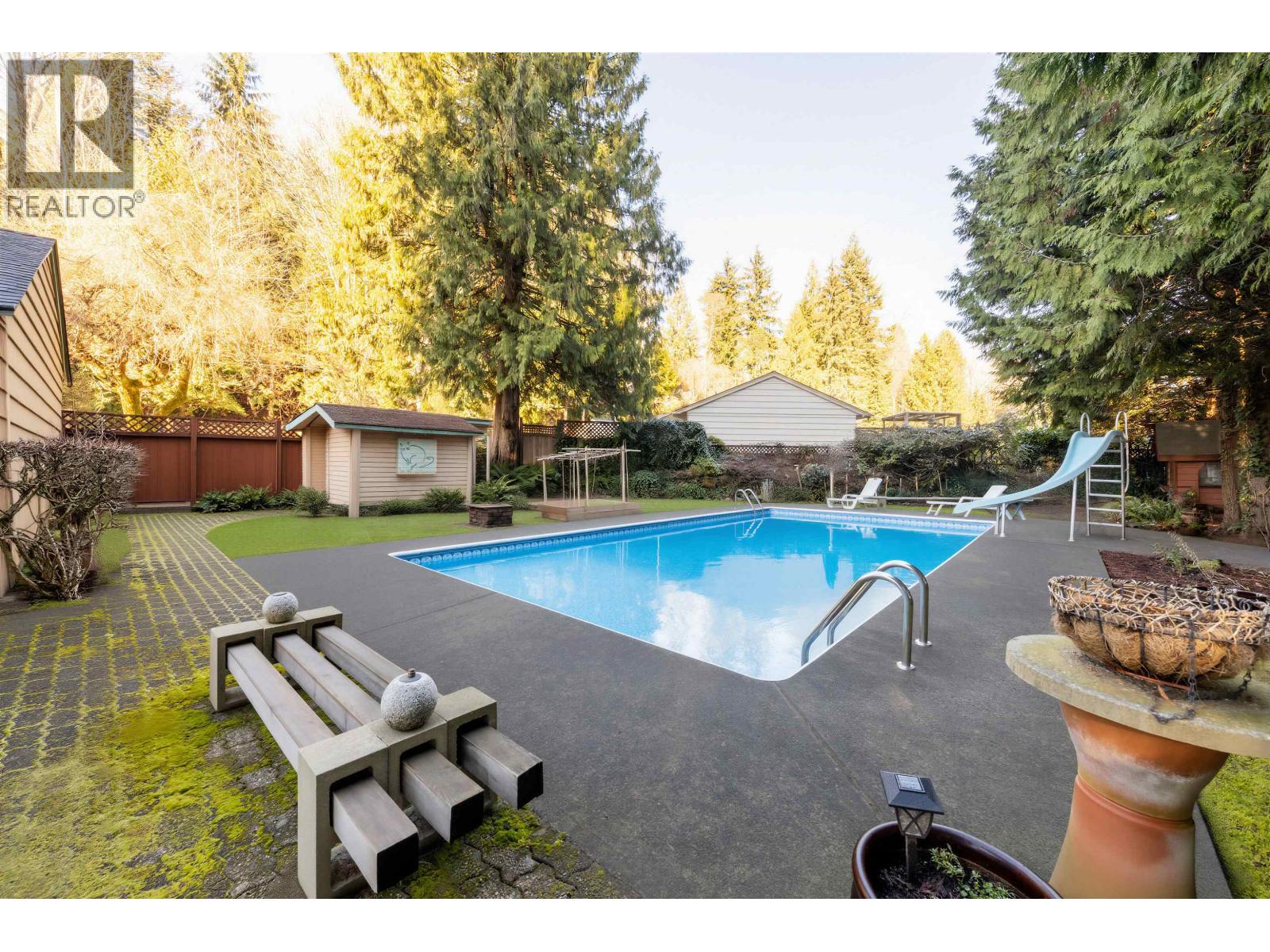 1670 Ayleslynn Drive, North Vancouver, British Columbia  V7J 2T3 - Photo 25 - R3083636