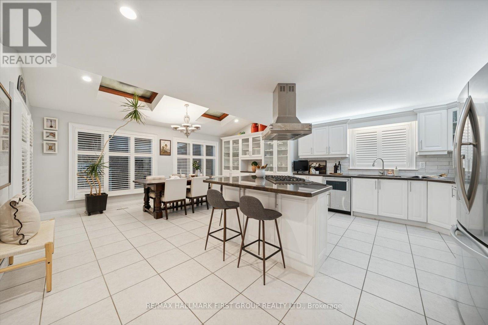 1779 Woodview Avenue, Pickering, Ontario  L1V 1L3 - Photo 8 - E12739436