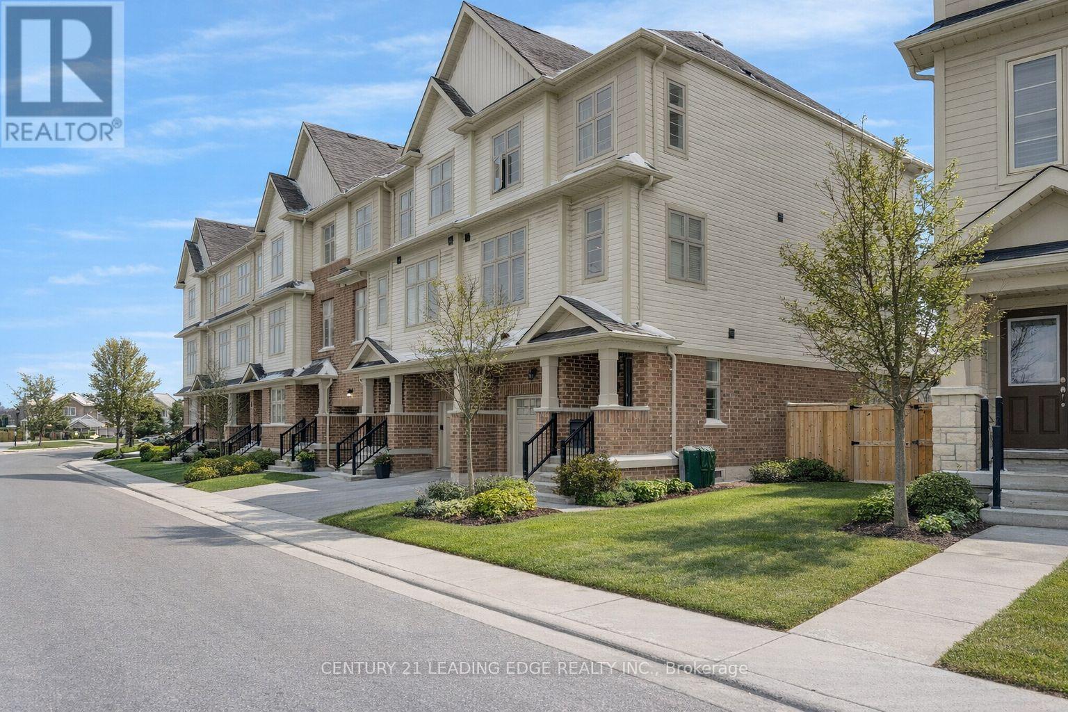 31 WESTBURY WAY, Whitby, Ontario