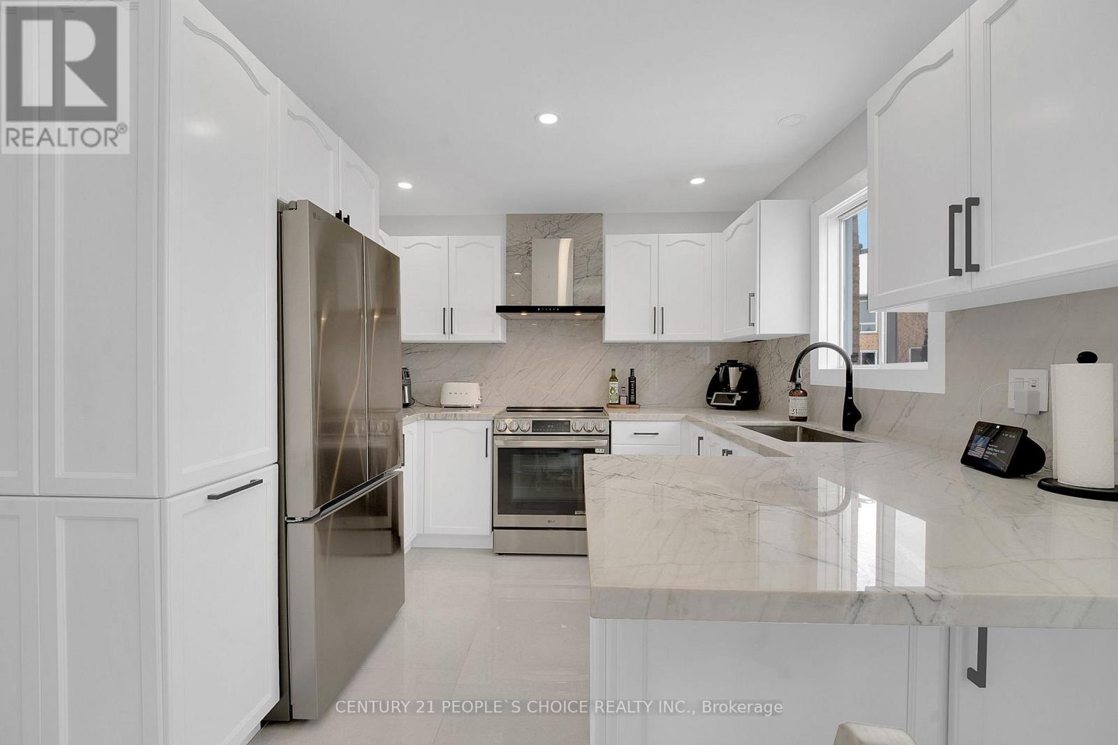 166 Marbella Road, Vaughan, Ontario  L4H 1L4 - Photo 12 - N12739372