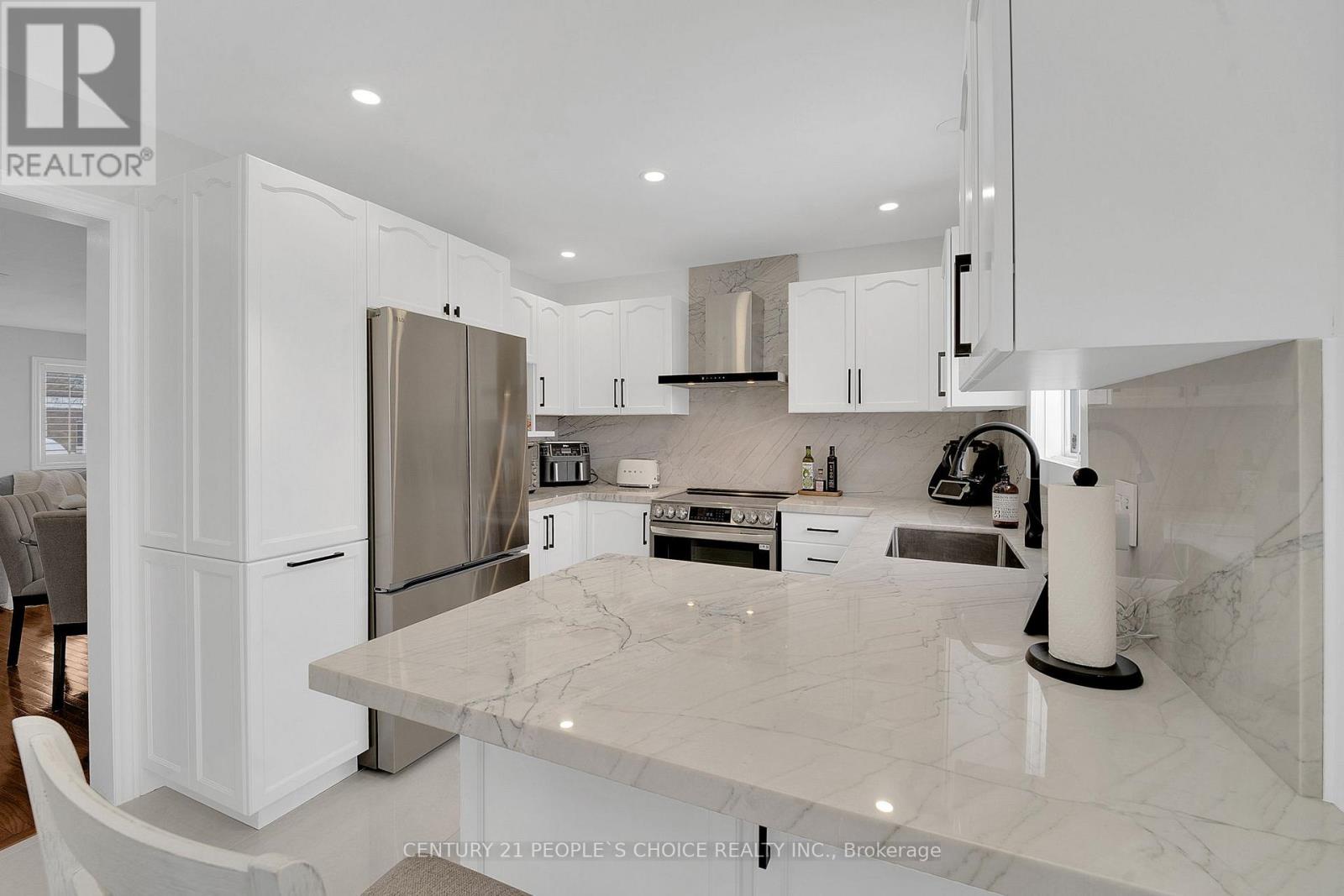 166 Marbella Road, Vaughan, Ontario  L4H 1L4 - Photo 13 - N12739372